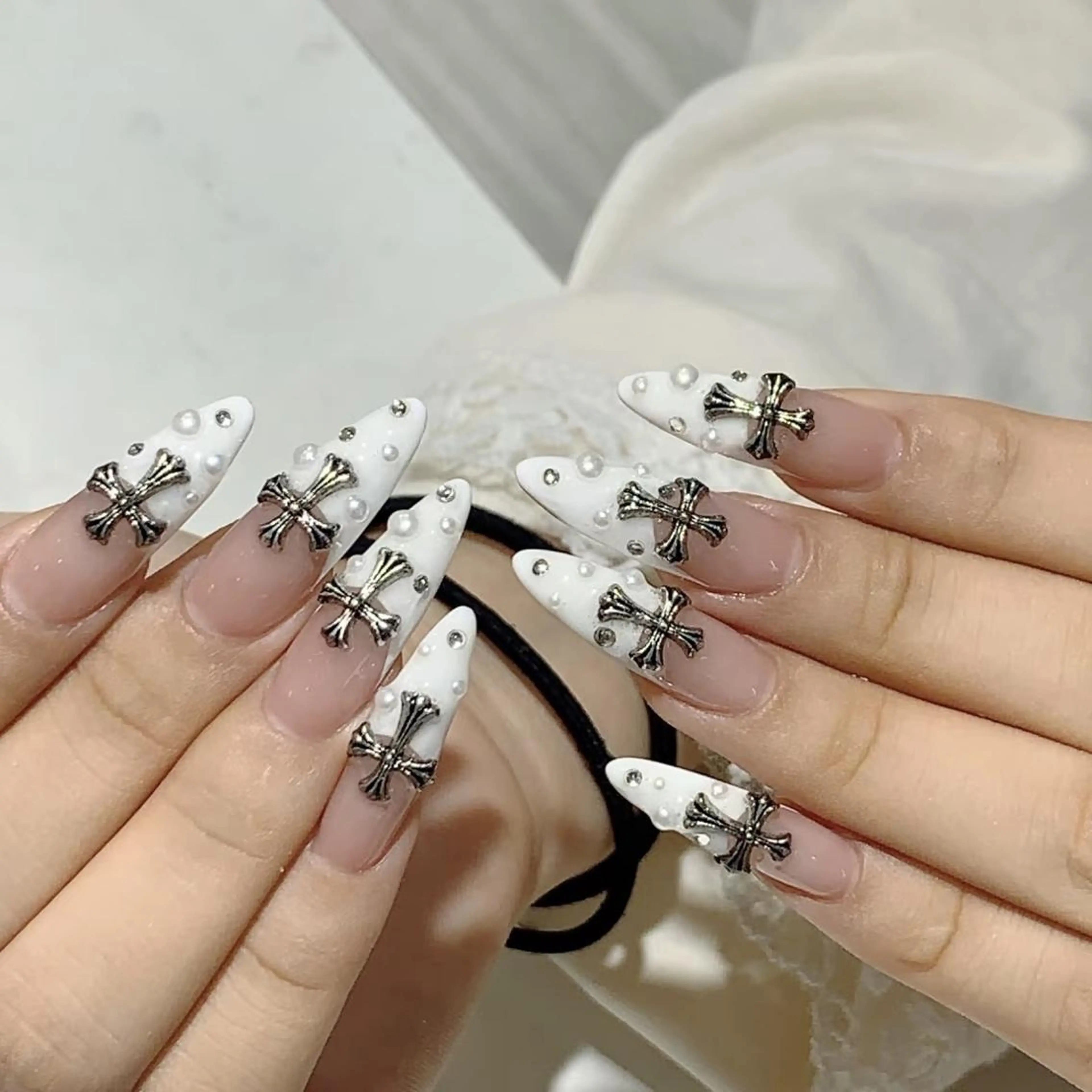 ネイル ハンドネイル DEMAIN- 🕊️のネイルデザイン