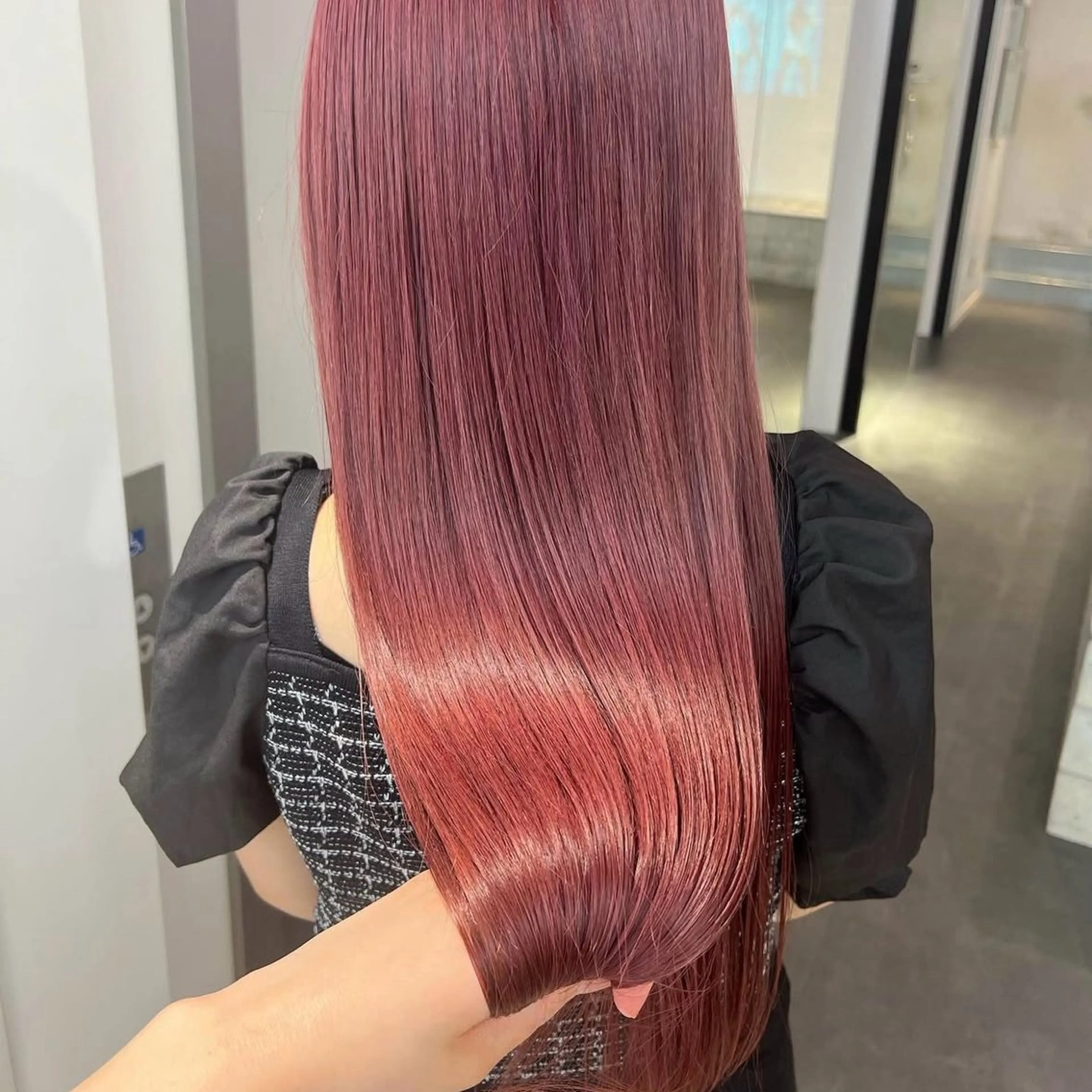 💎️《ご褒美ﾌﾟﾗﾝ》🎀ブリーチ➕カラー➕髪質改善トリートメント　【ﾎｰﾑｹｱﾌﾟﾚｾﾞﾝﾄ🎁】の写真