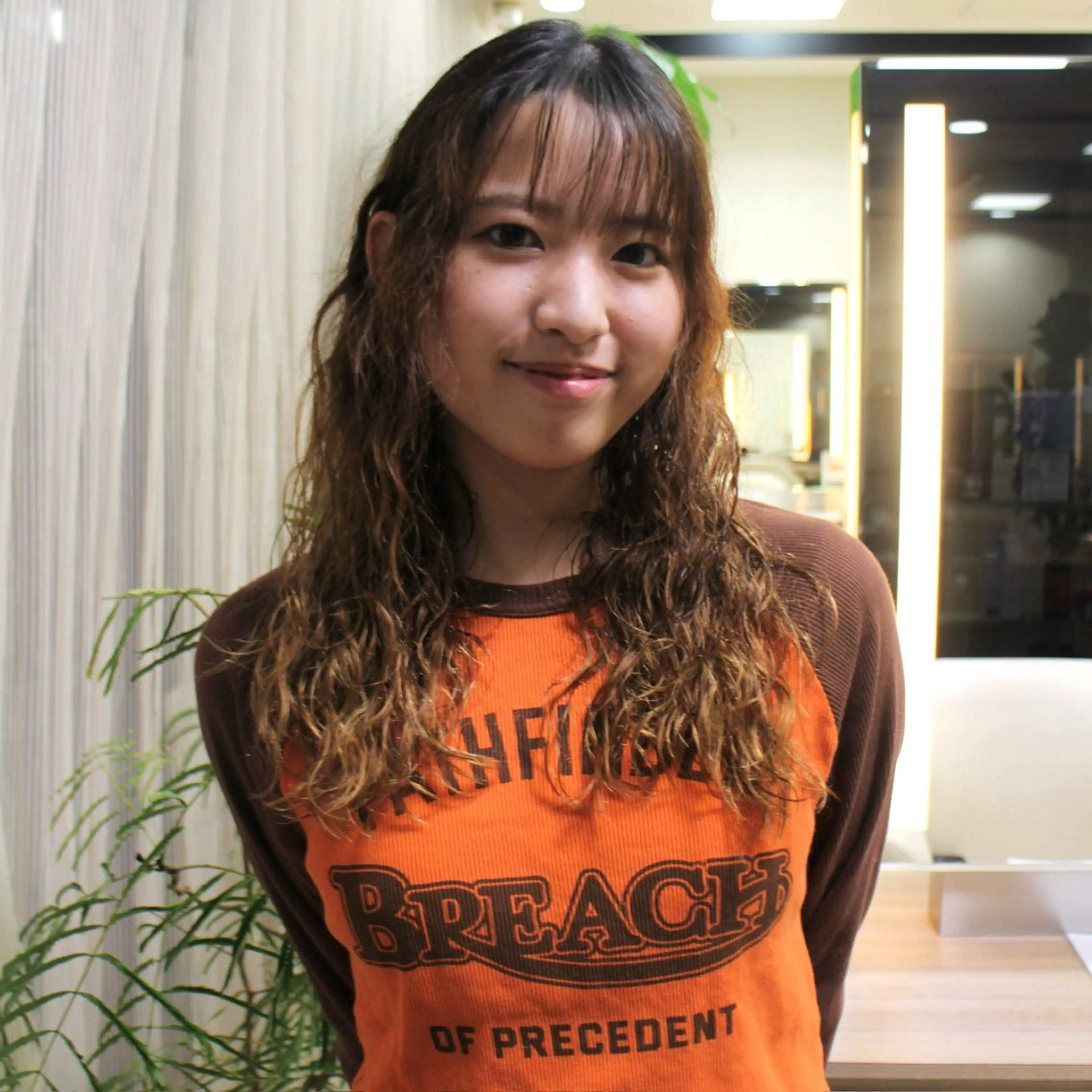 セミロング パーマ セミロングパーマ カーリーパーマ/ 透明ｶﾗｰ/MIKUのヘアスタイル