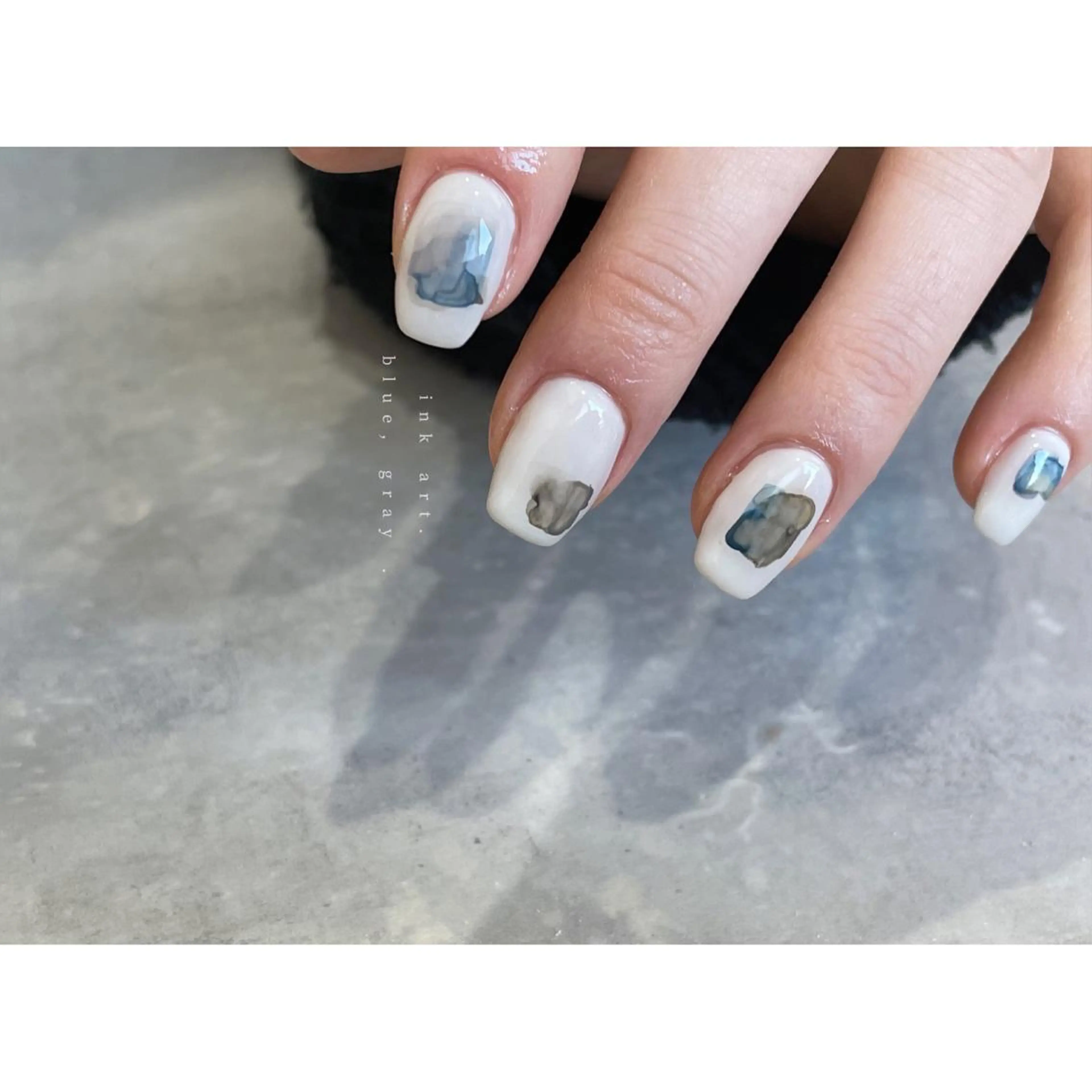 ネイル アートネイル ブルー ミラーネイル ニュアンスネイル ワンカラーネイル lacier nailのネイルデザイン