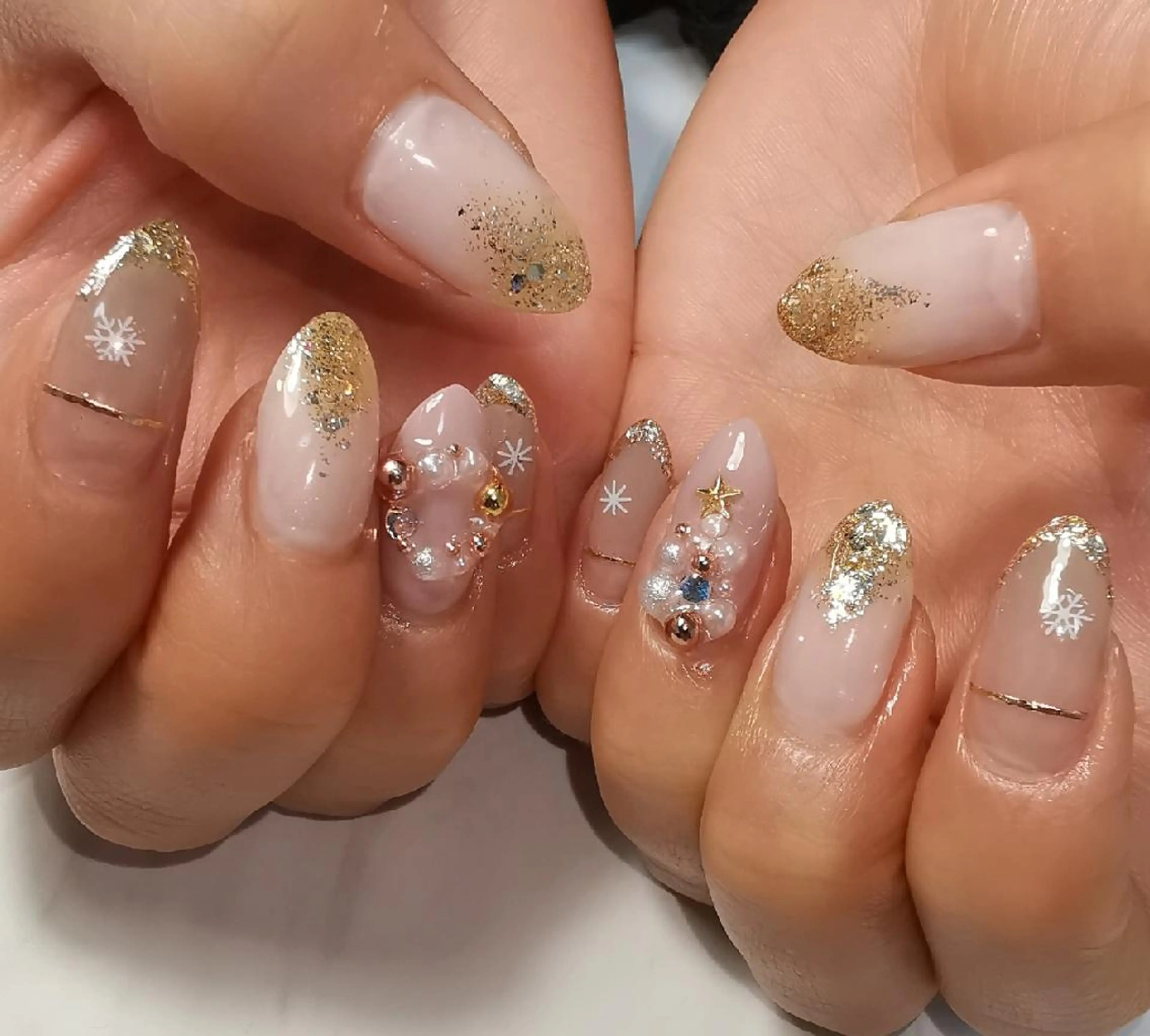 ネイル 冬ネイル クリスマス ハンドネイル reve あやののネイルデザイン