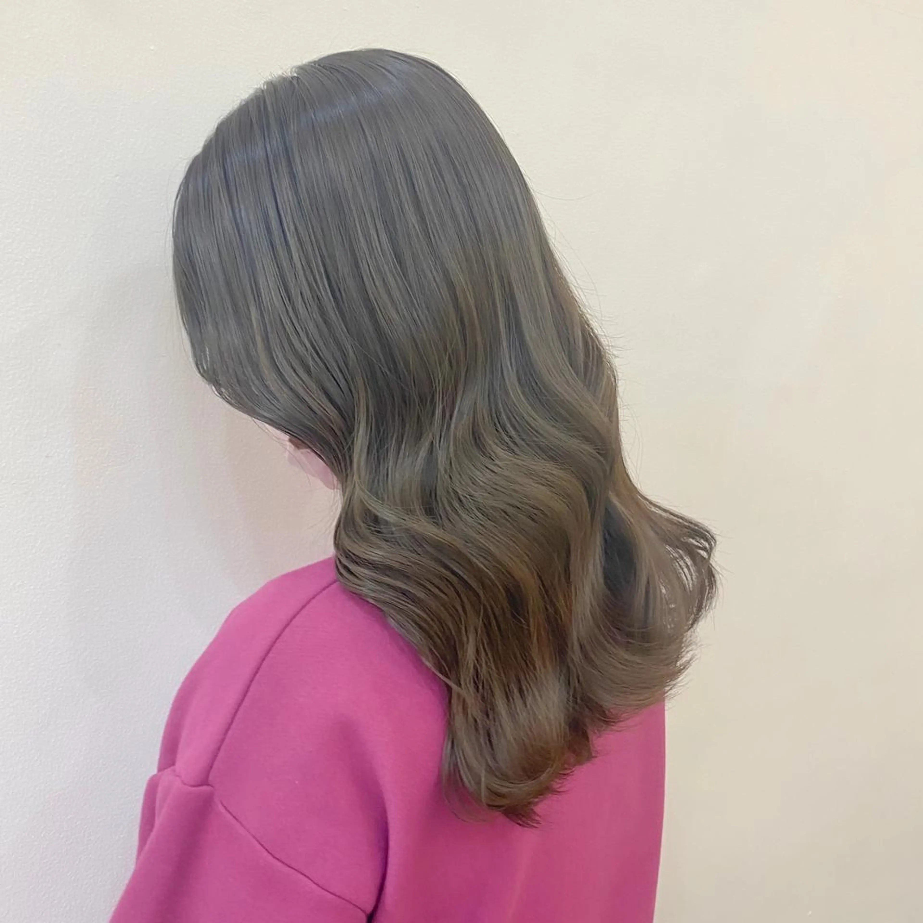 セミロング カラー ビューティービースト 新宿のヘアスタイル