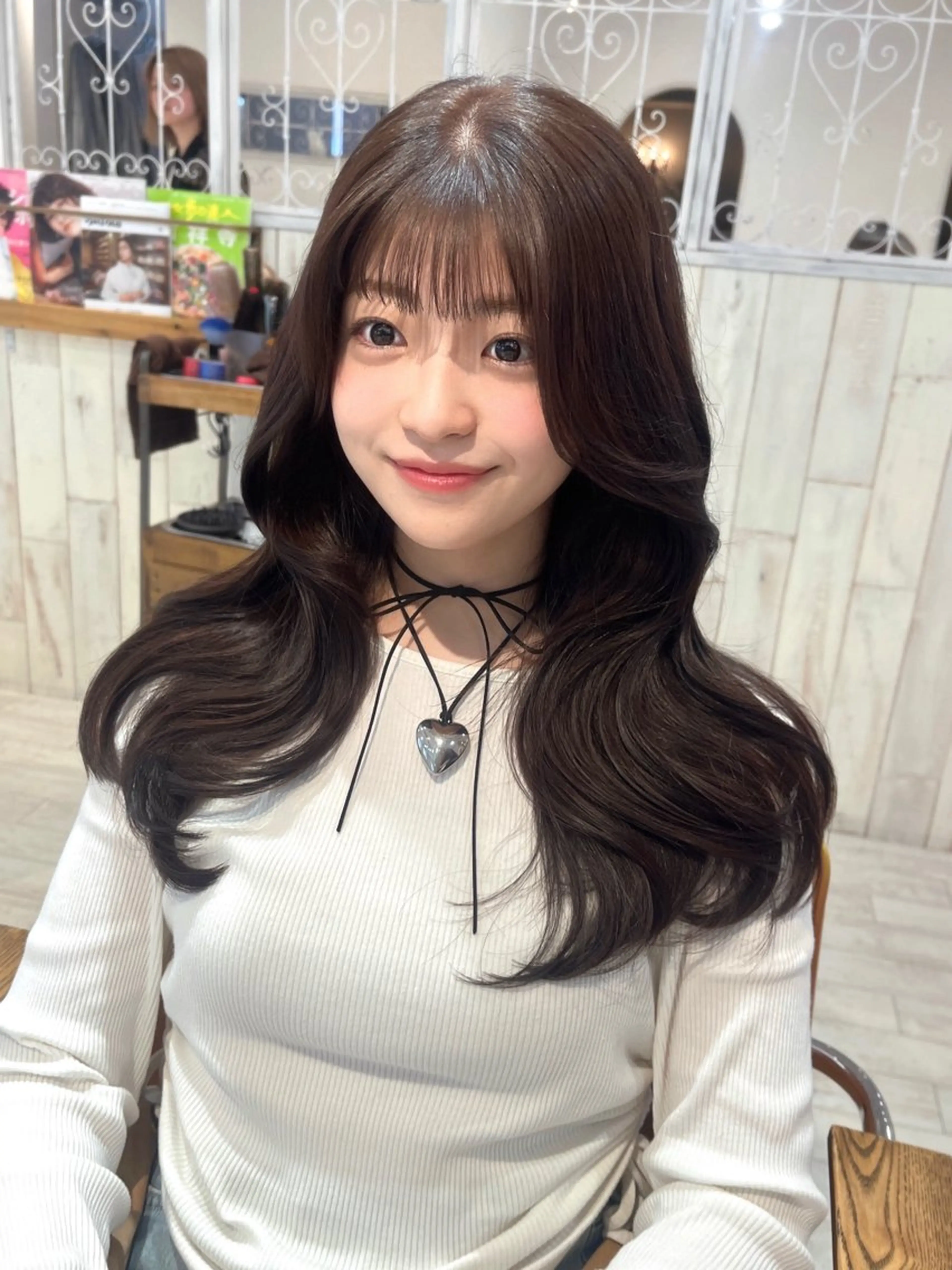 ロング くびれヘア 韓国風ヘア 似合わせカット ワンホンヘア カット ヘアカラー トリートメント レイヤーカット ✨️進藤ひかりのヘアスタイル