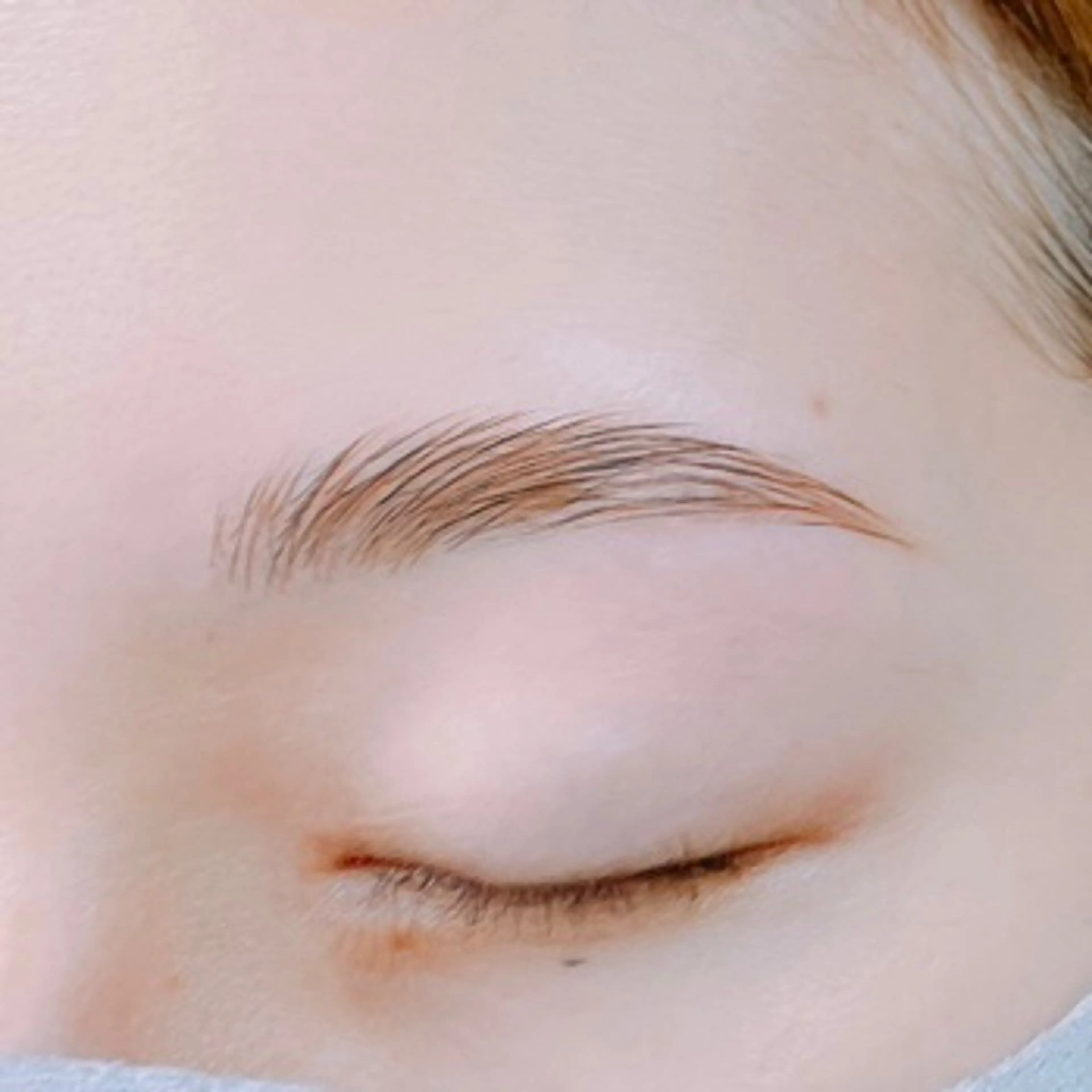 アイブロウ ハリウッドブロウリフト アイニコ天神店 徳島のマツエク・マツパデザイン