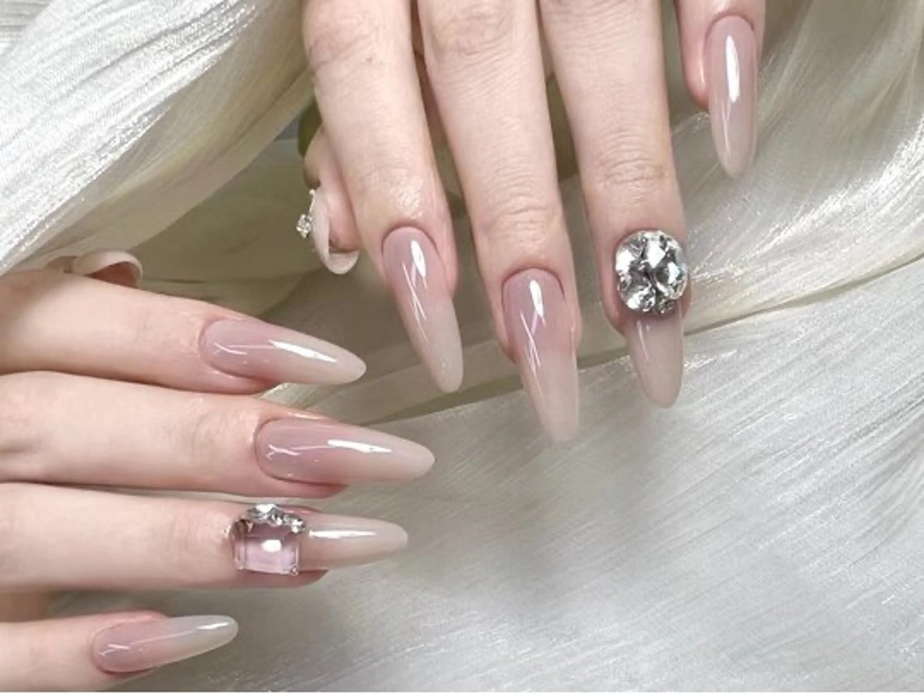 ネイル 長さ出し ネイルチップ Amour所属・パラジェル登録店 アイラッシュ＆ネイルのネイルデザイン