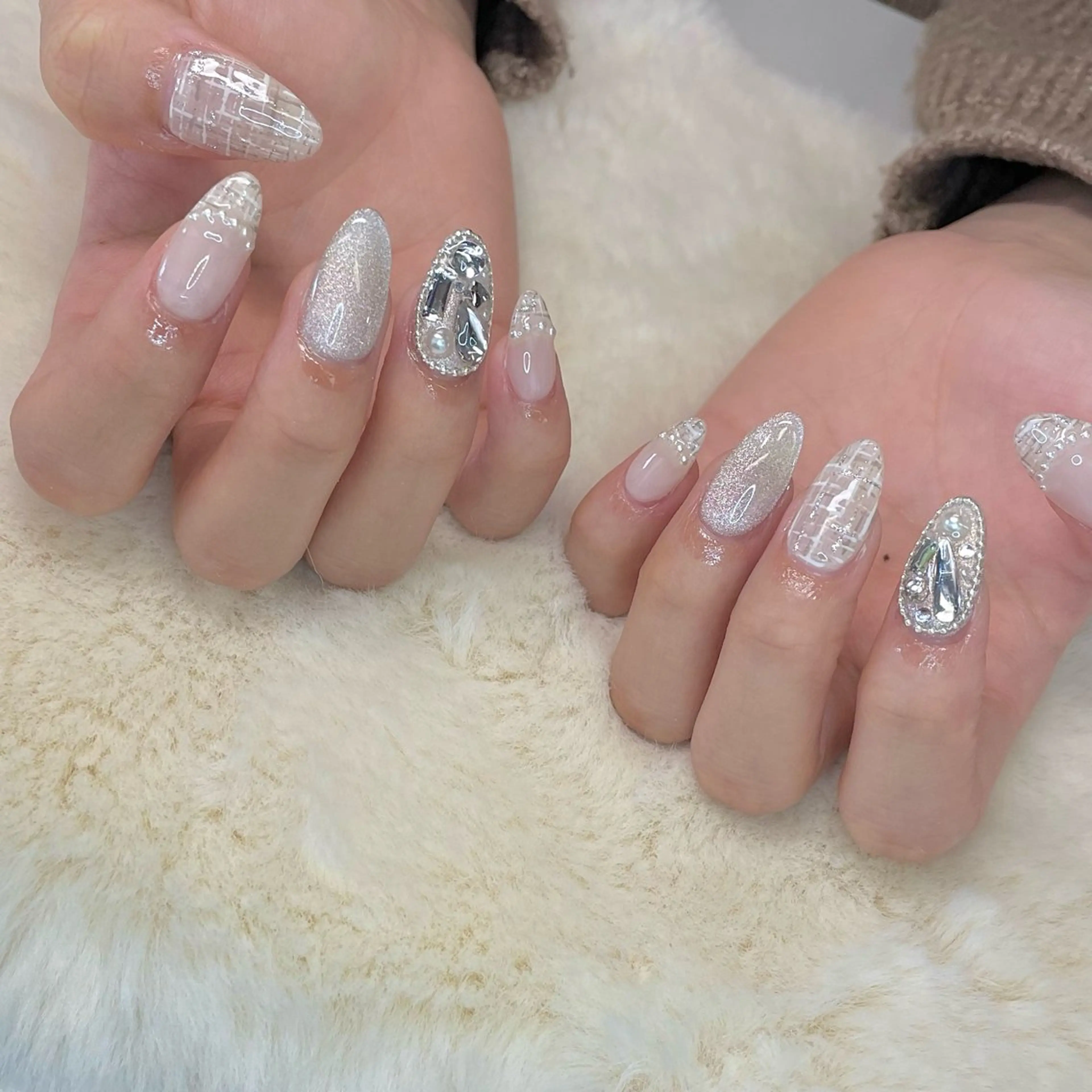 ネイル b'6 by Stir所属・b'6 SAKINAのネイルデザイン