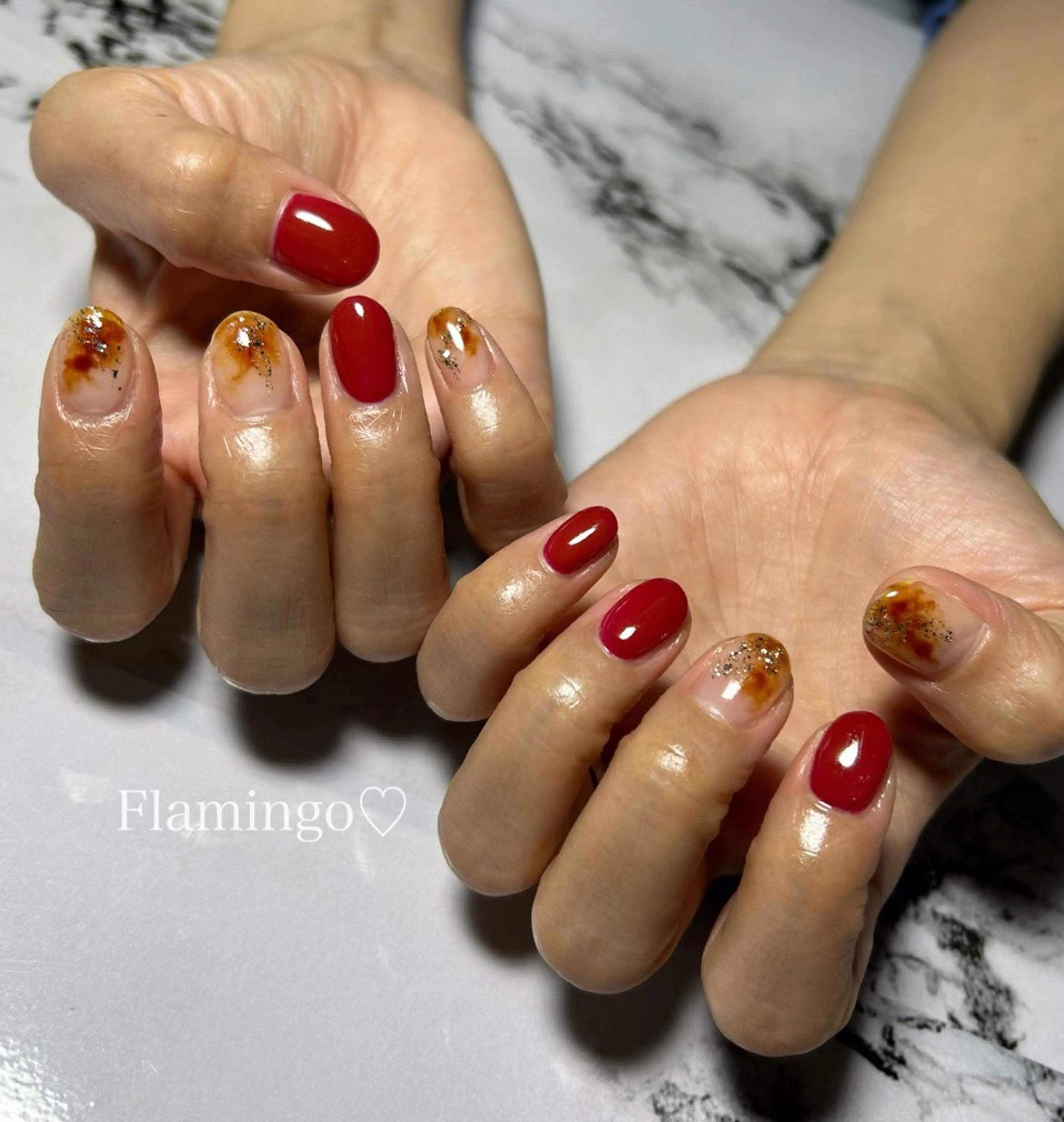 ネイル べっ甲ネイル ボルドー ニュアンスネイル シンプルネイル ハンドネイル 40代からの爪を守る ×ケア重視サロン♡のネイルデザイン