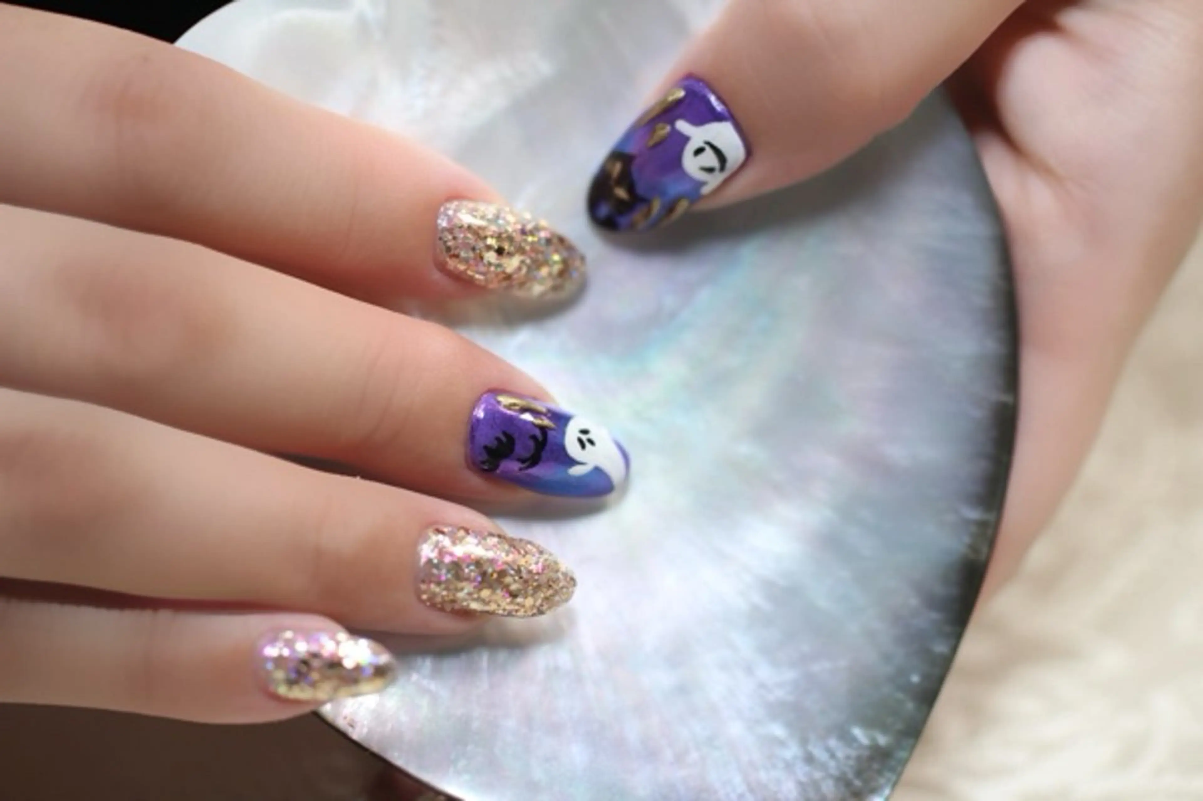 ネイル アートネイル ジェルネイル ハロウィン ラメ(グリッター) ママリンド　志村坂上店所属・しみ えんのネイルデザイン