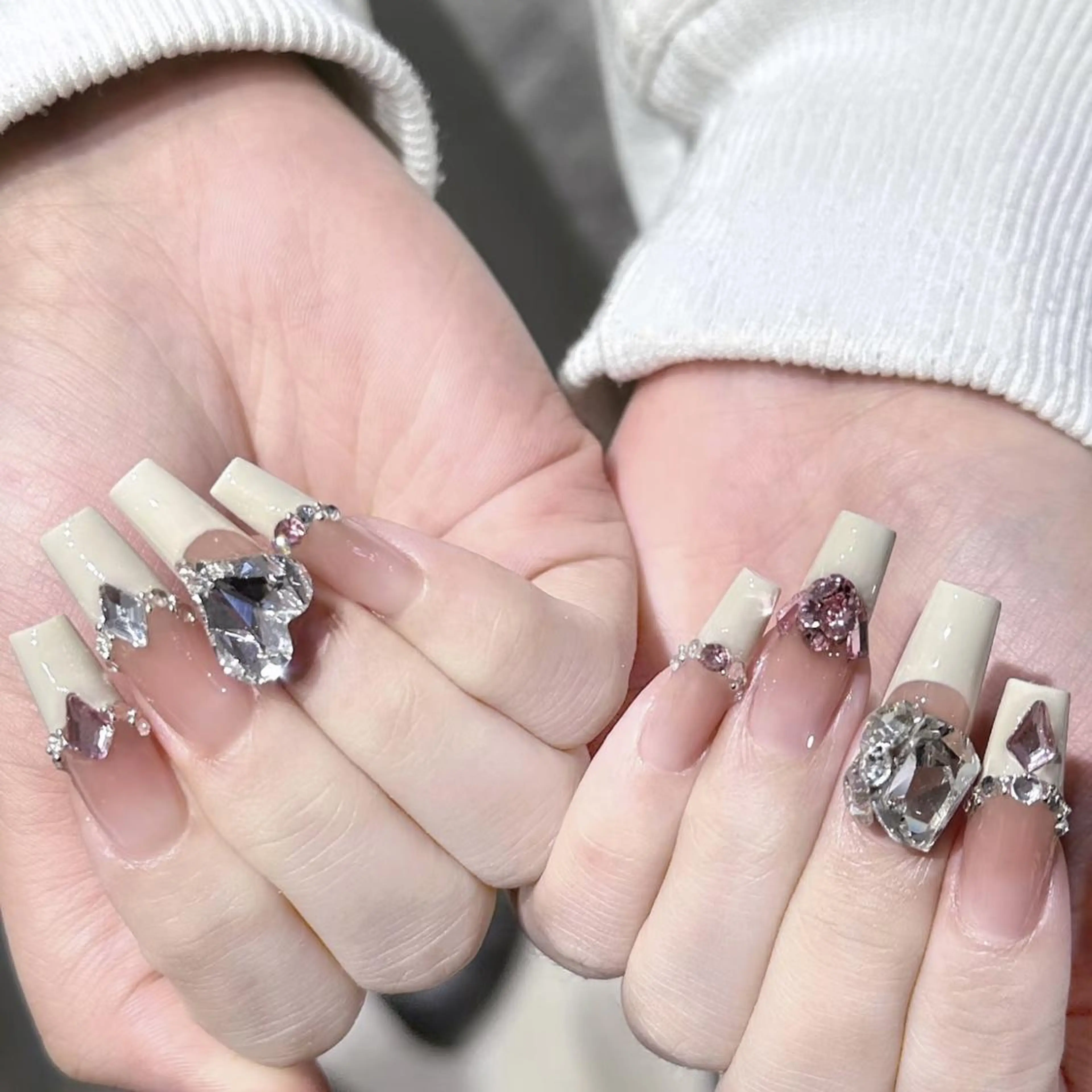 ネイル ハンドネイル DEMAIN- 🕊️のネイルデザイン