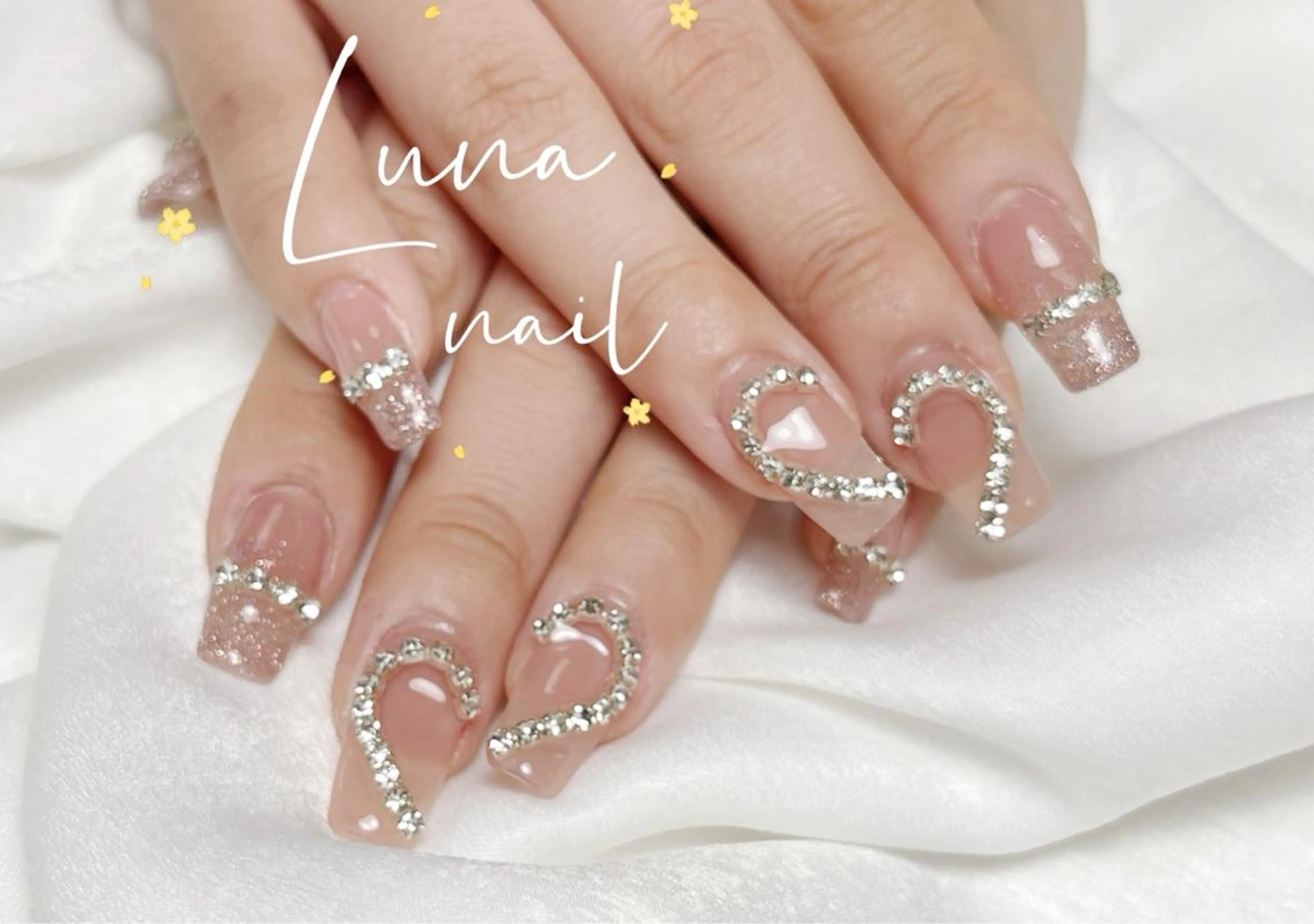 ネイル luna nail ＆eyelashのネイルデザイン