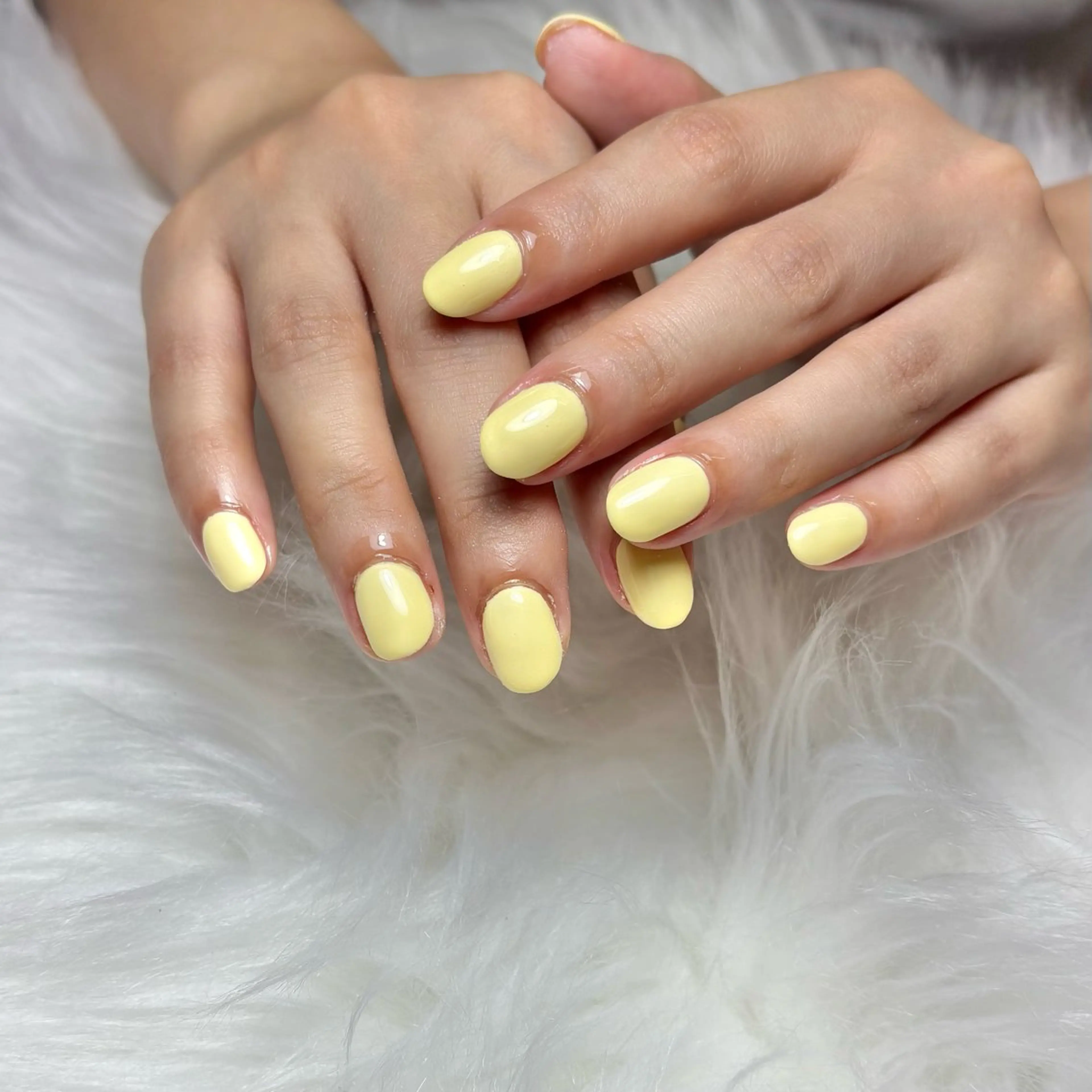 ネイル 黄色 ハンドネイル NAILSALON en+所属・NAILSALON en+沖縄市美原のネイルデザイン