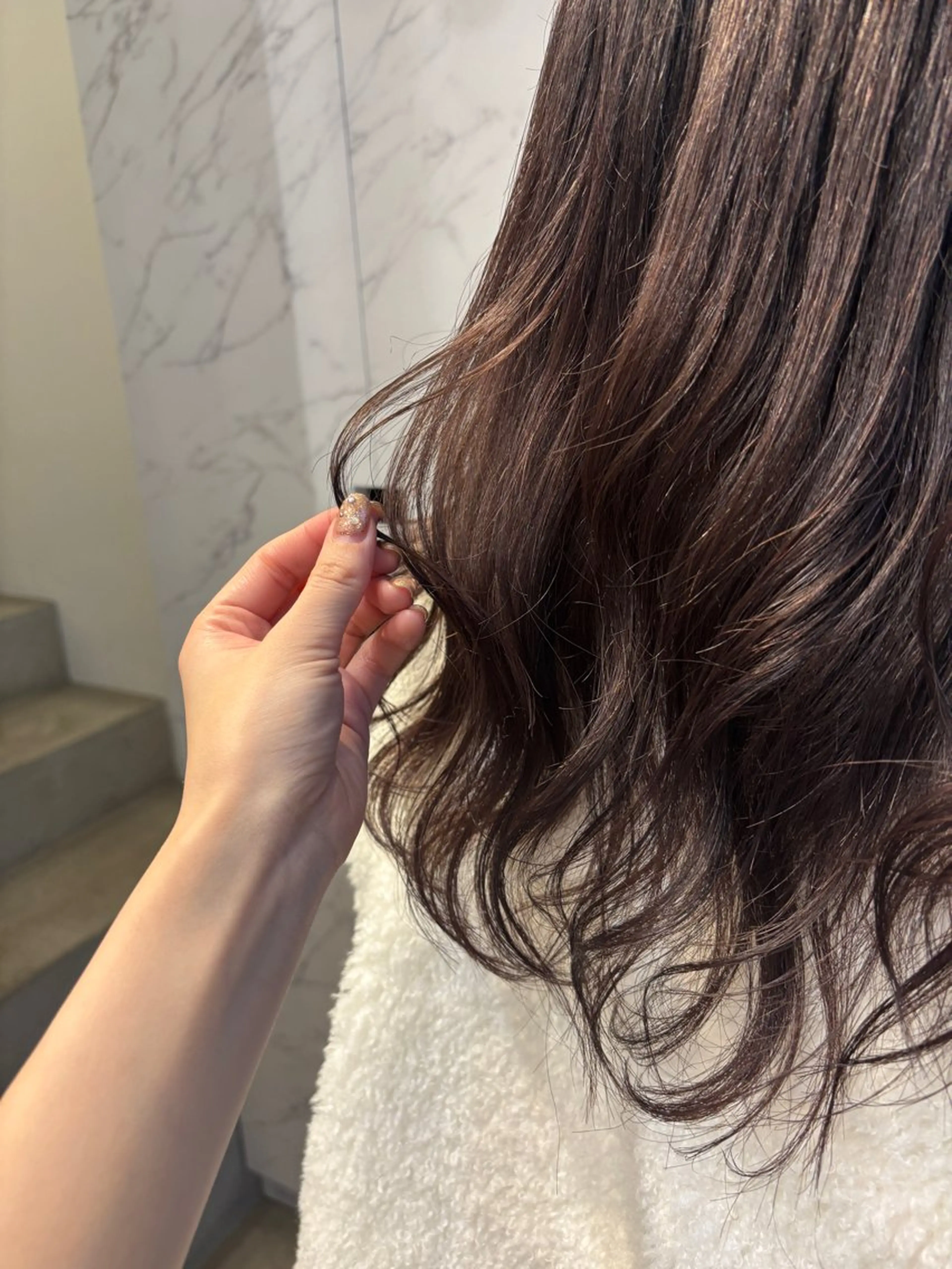 ロング チョコレートブラウン カット ヘアカラー miu /透明感カラーのヘアスタイル