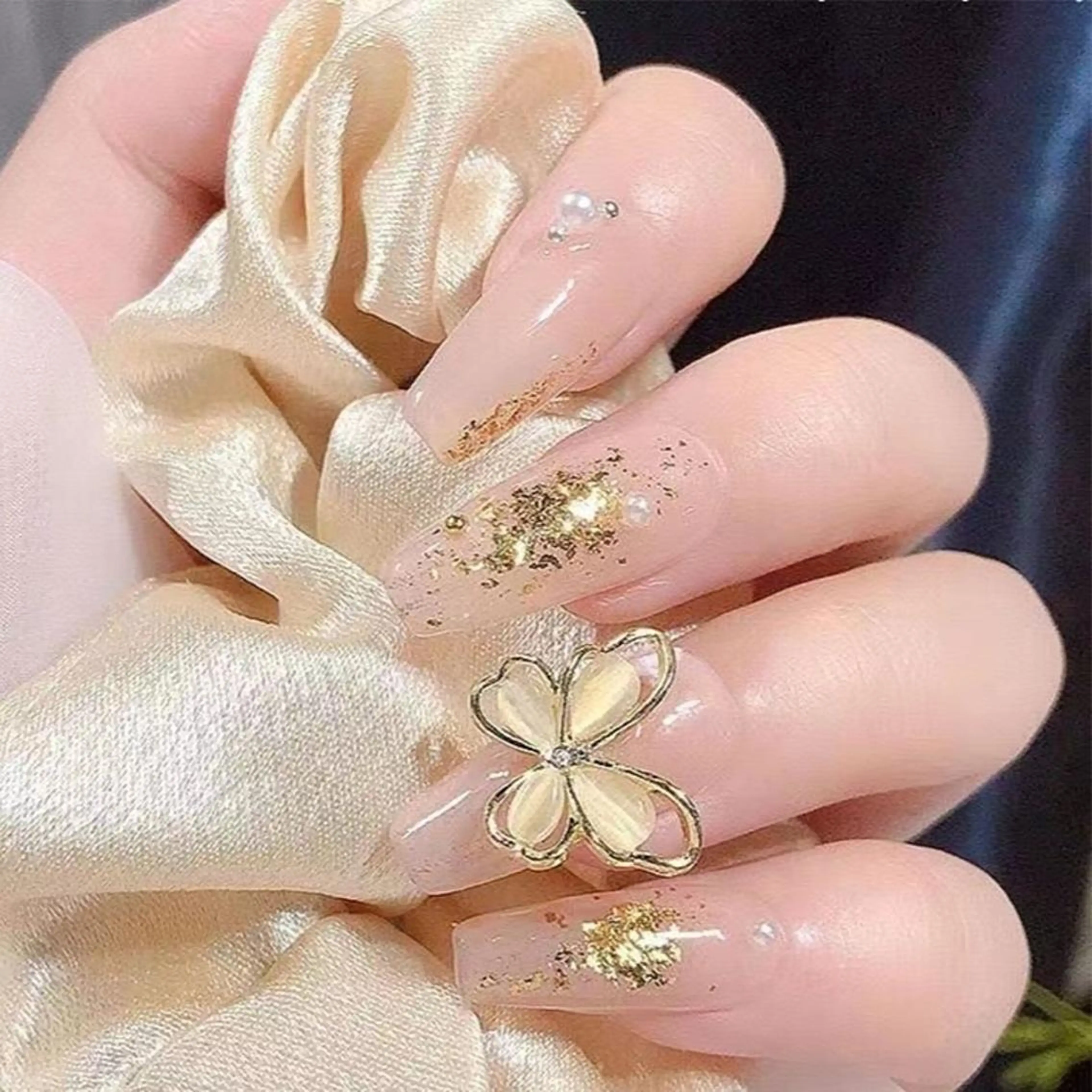 ネイル ハンドネイル ネイリストゆか💅 長さだし、深爪矯正のネイルデザイン