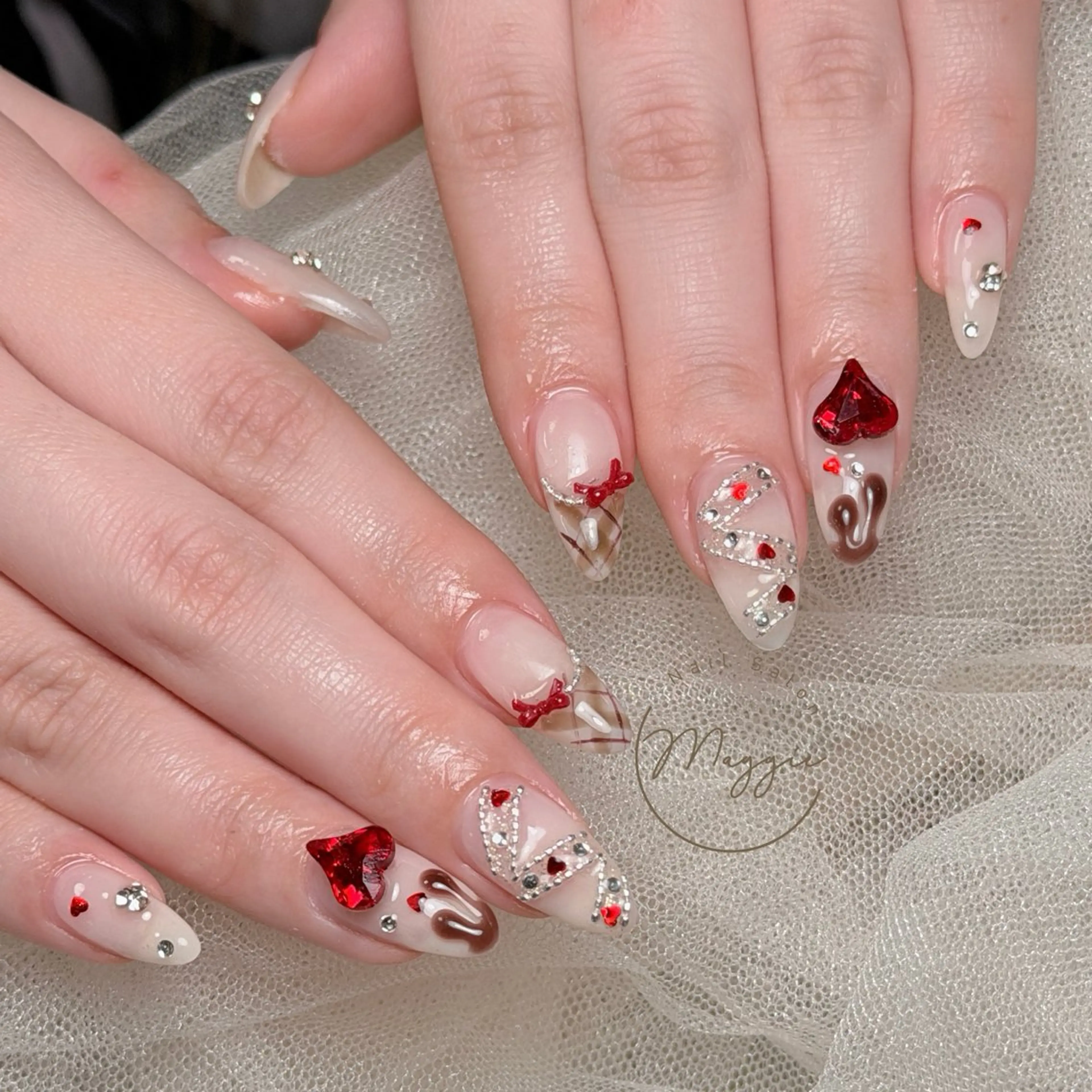 ネイル Maggie Nail🦩のネイルデザイン