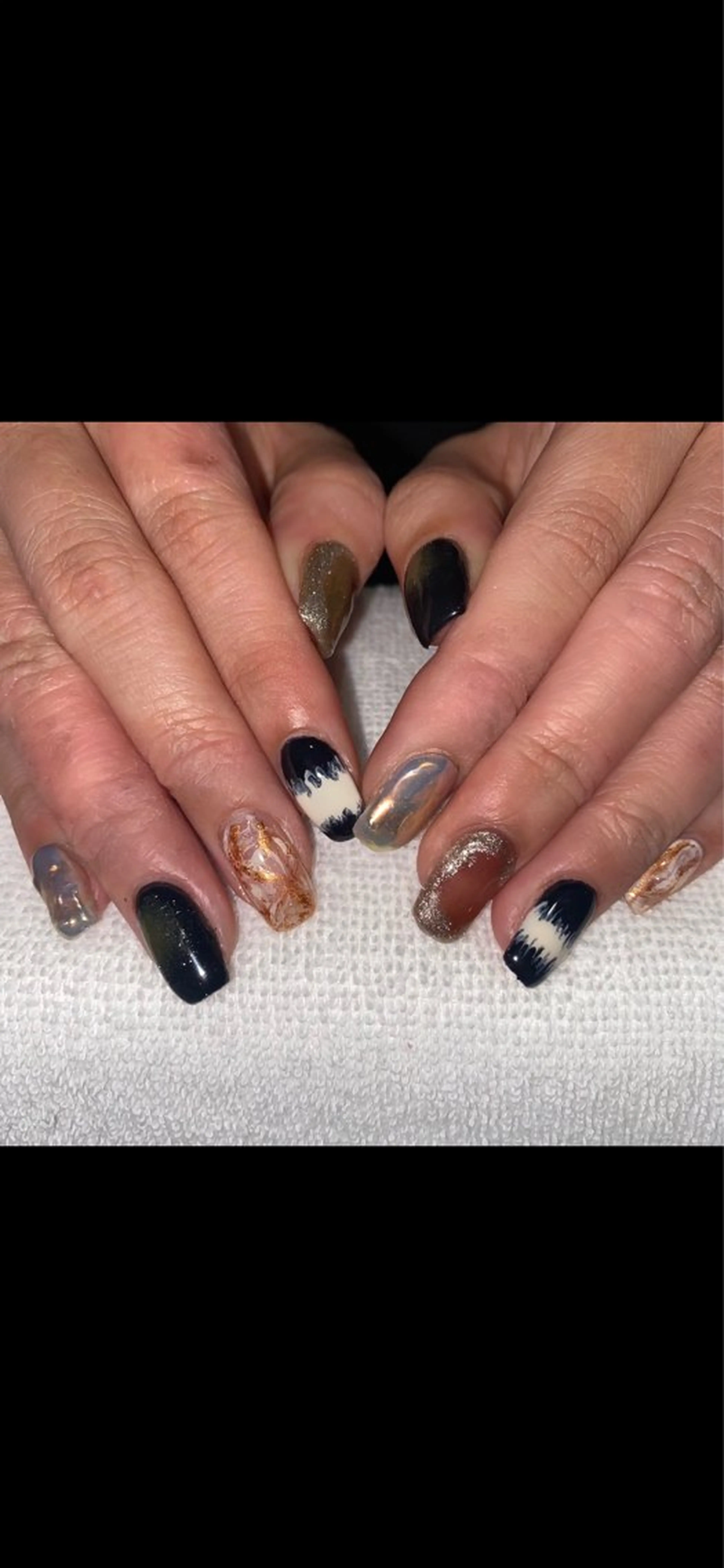 ネイル ハンドネイル ハンドケア カンナ【Y2Kネイル /コーンロウ】のネイルデザイン