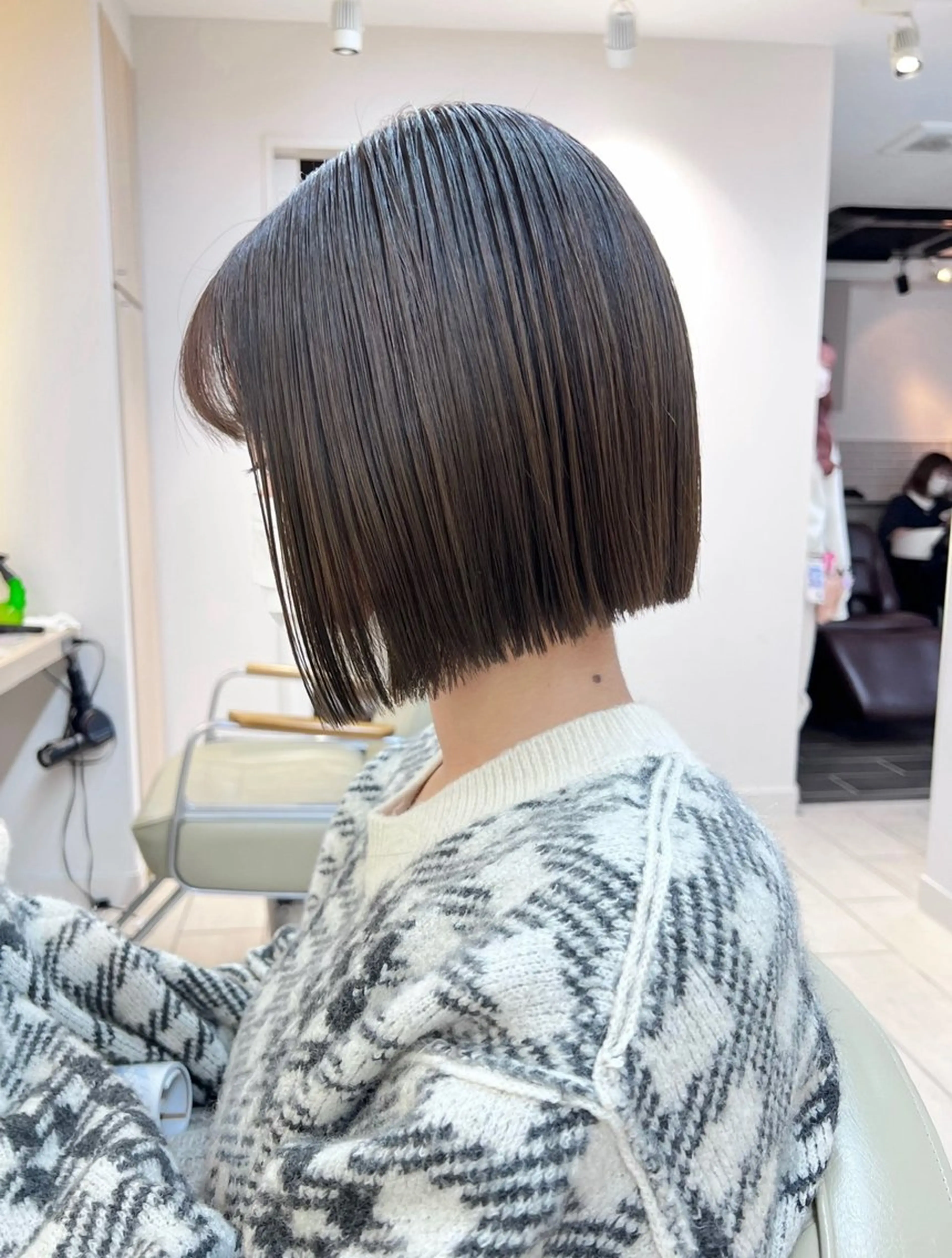 ショート センターパート /ニュアンスパーマのヘアスタイル