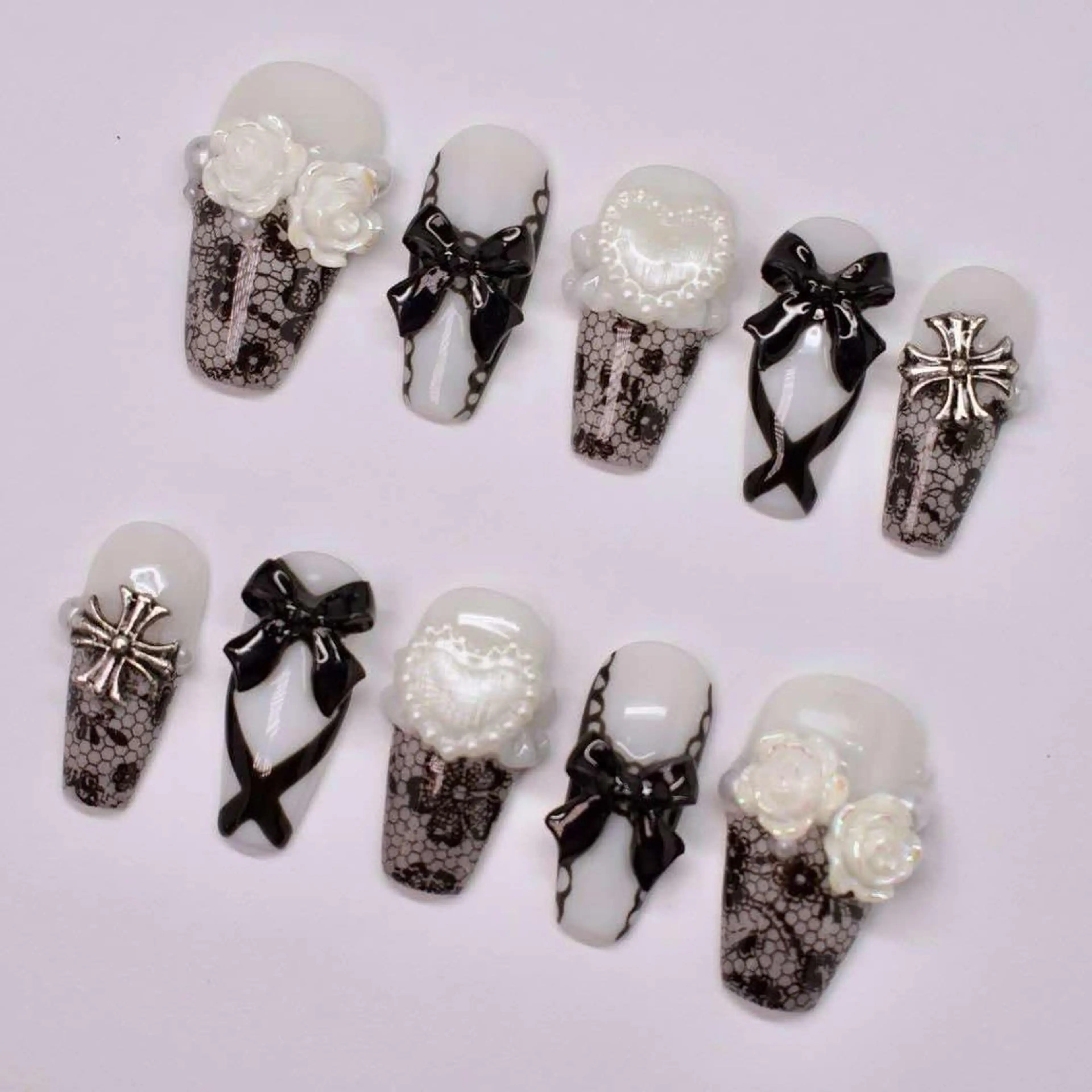 ネイル オーロラネイル チークネイル 長さ出し フットネイル フレンチネイル Lee Nails チップ長さだし専門店のネイルデザイン