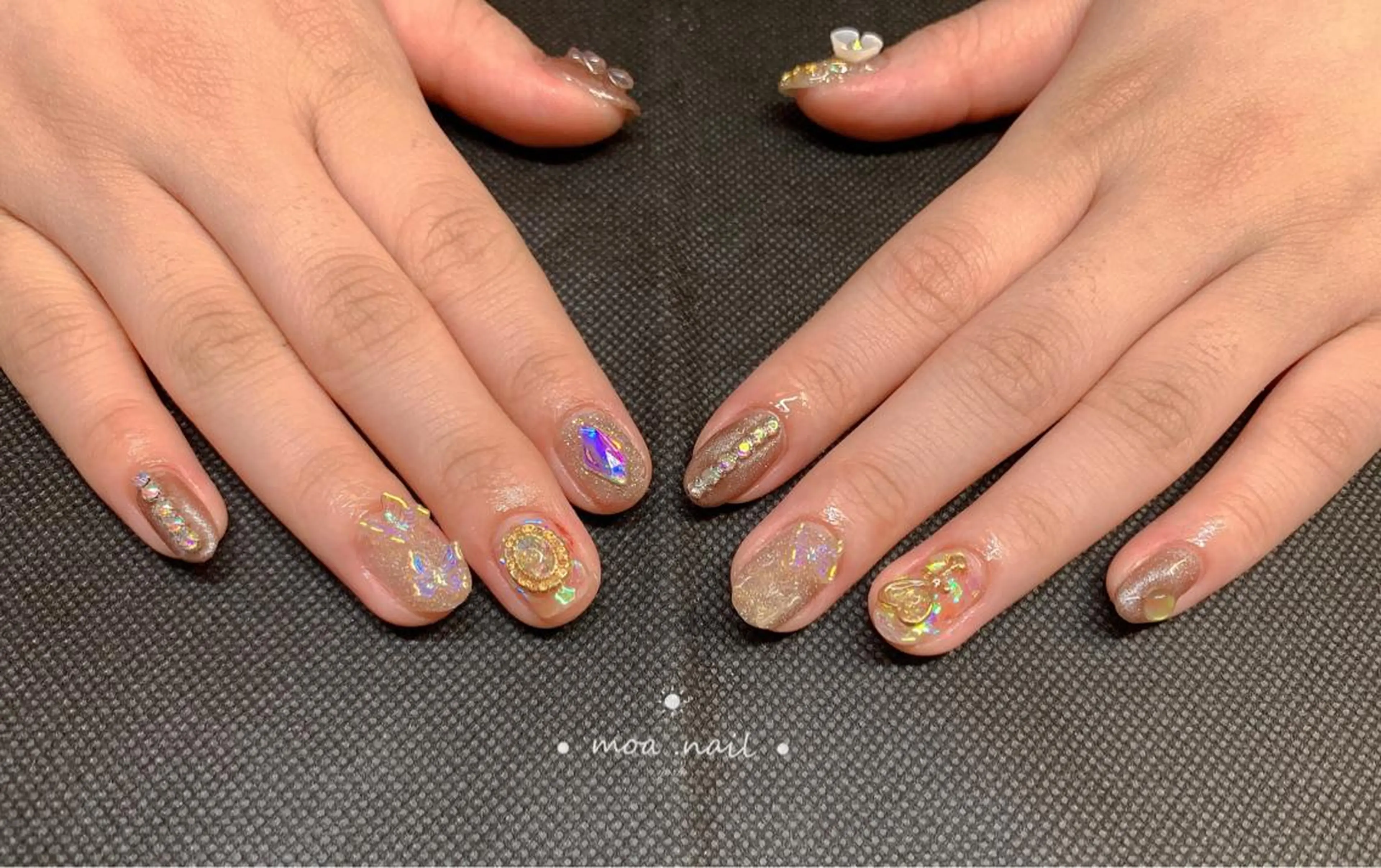 ネイル MOA NAIL所属・MoaNail🫶 Yoshiのネイルデザイン