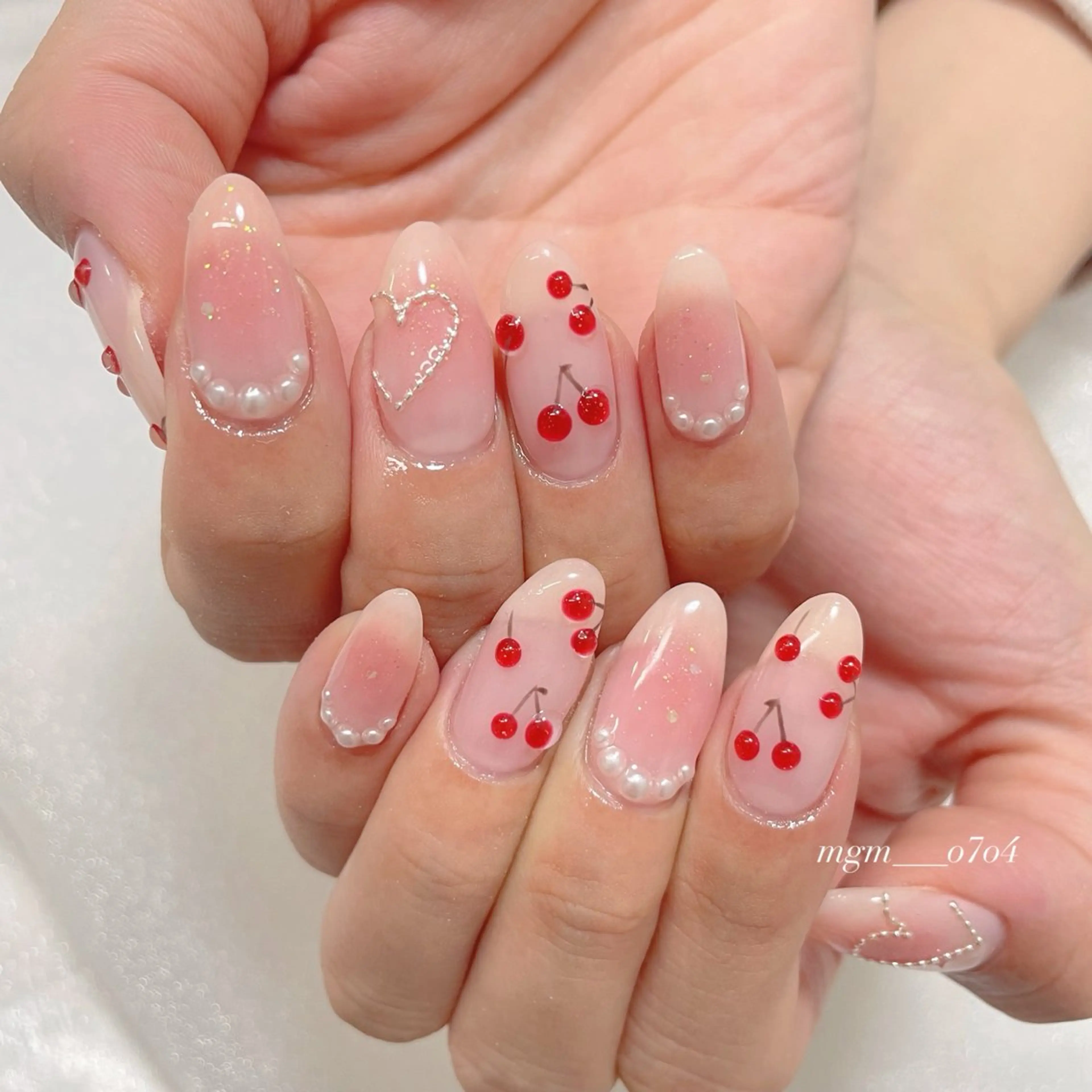 ネイル ハンドネイル ハンドケア MoON...❤︎ MeGuのネイルデザイン