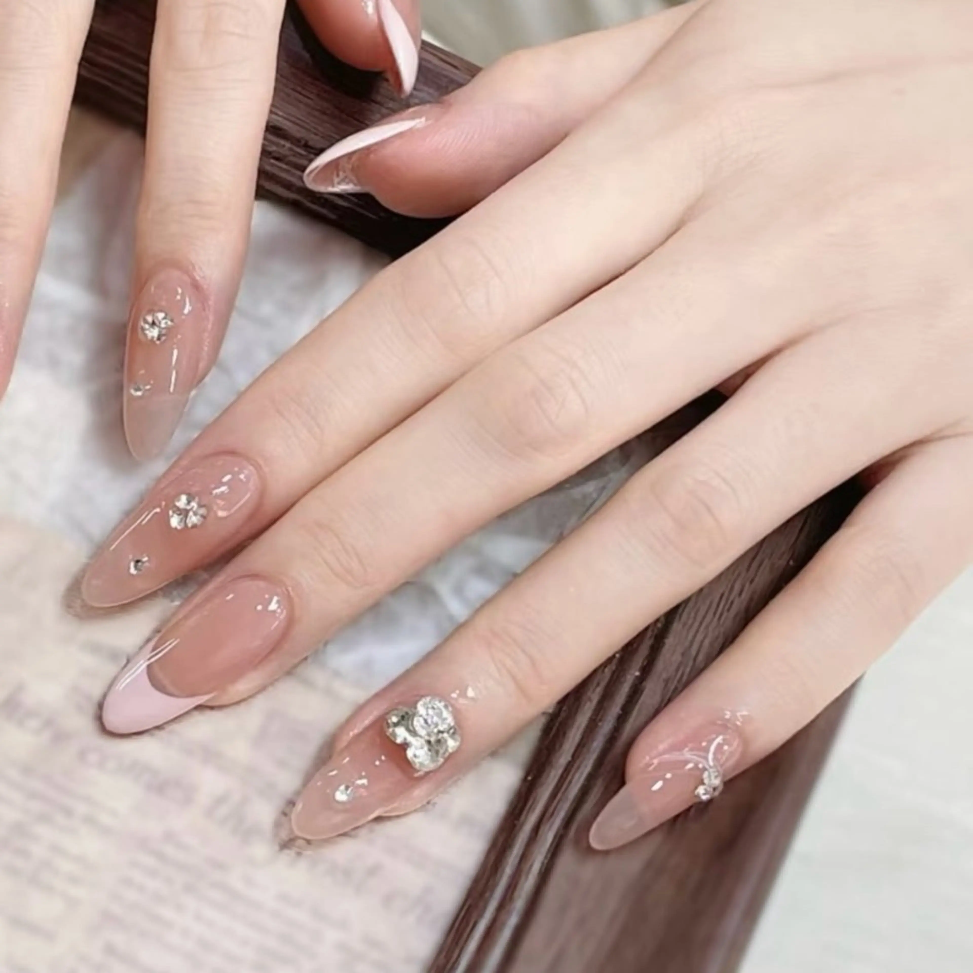 ネイル moon nail hikariのネイルデザイン