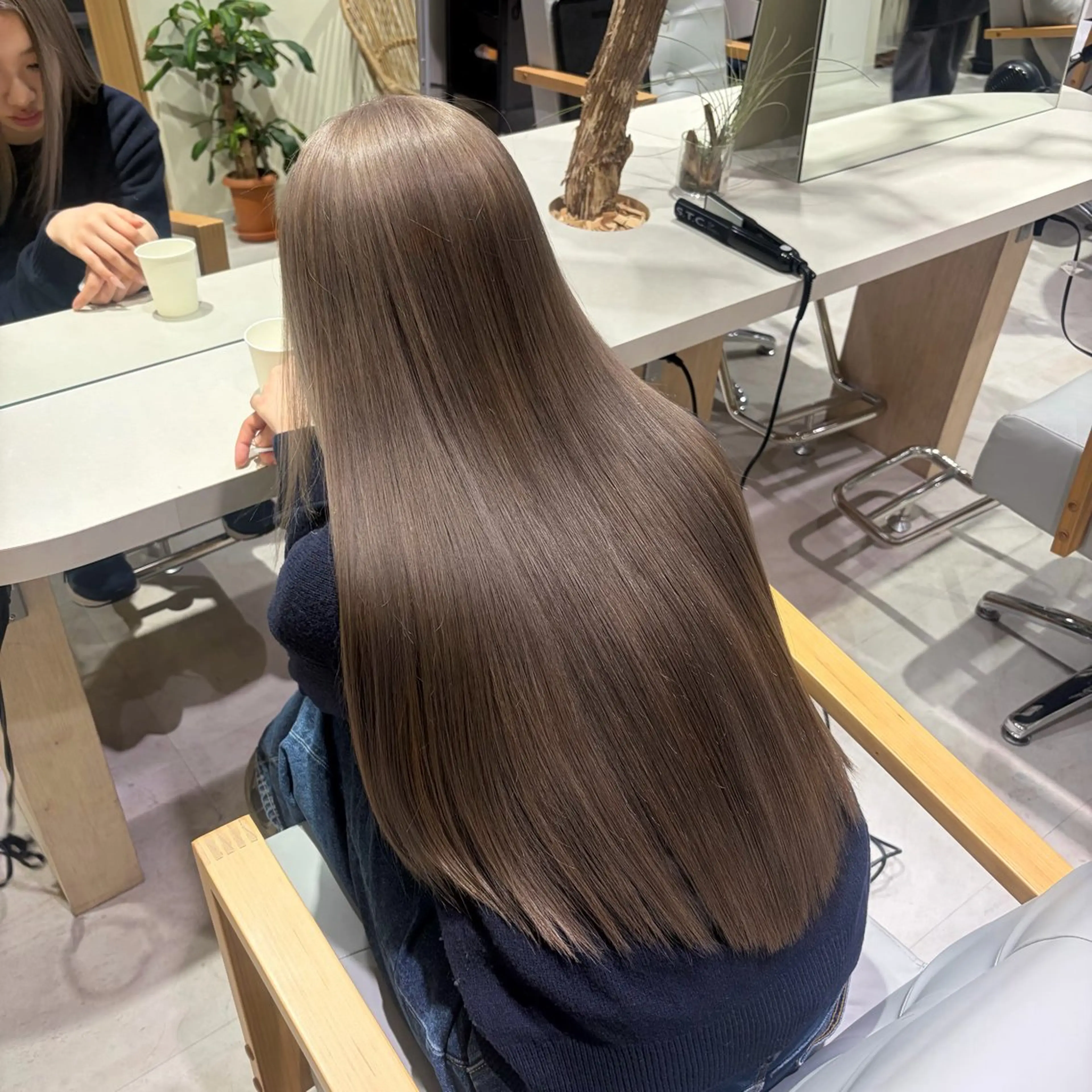 ロング カラー ヘアカラー EIGHTyokosuka所属・ハイトーン 🦋🎶LENのヘアスタイル