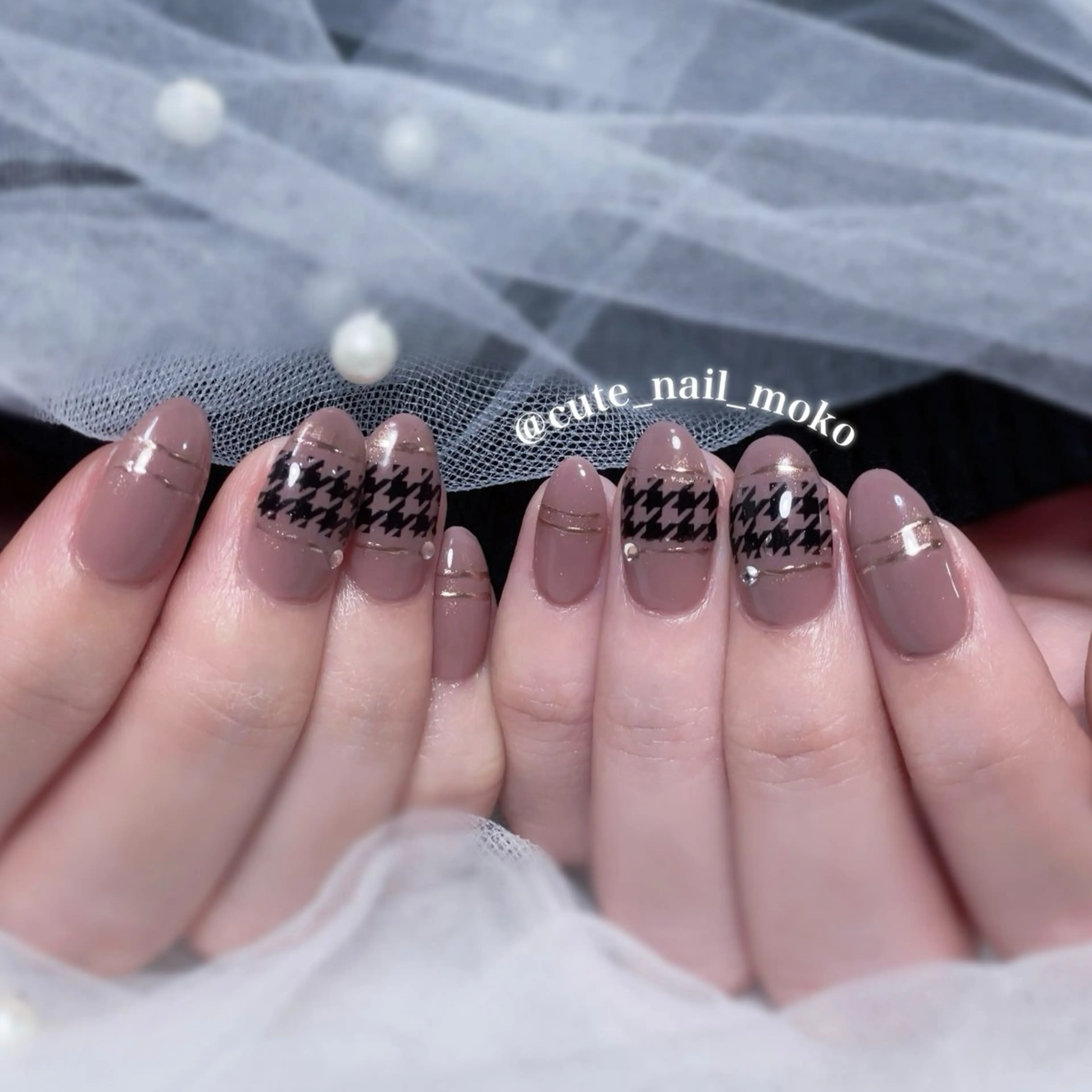 ネイル GO TODAY SHAiRE SALON原宿 Liber所属・️🫧もこ 艶感ネイル🫧のネイルデザイン