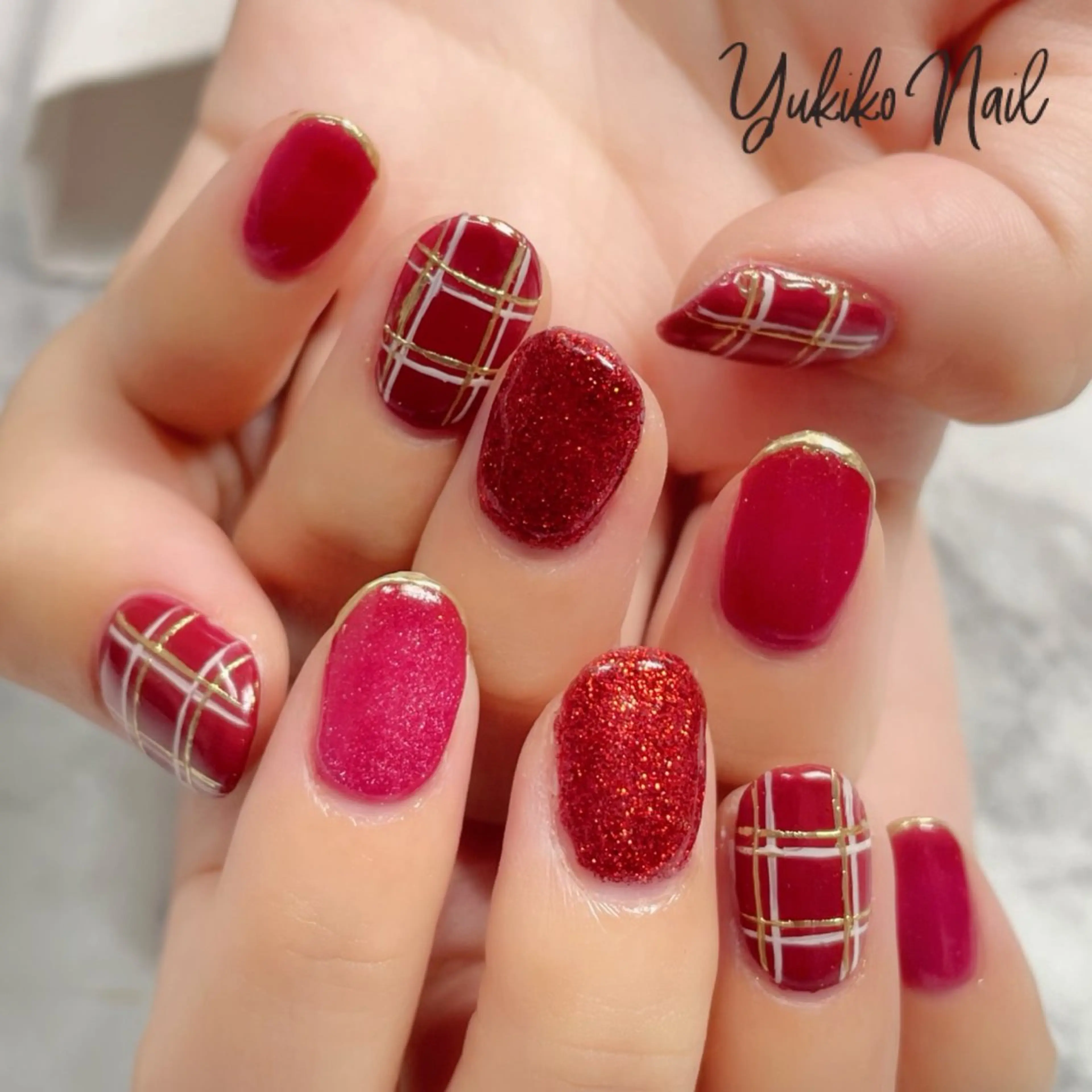 ネイル 赤色 冬ネイル クリスマス ハンドネイル ユキコ ネイルのネイルデザイン