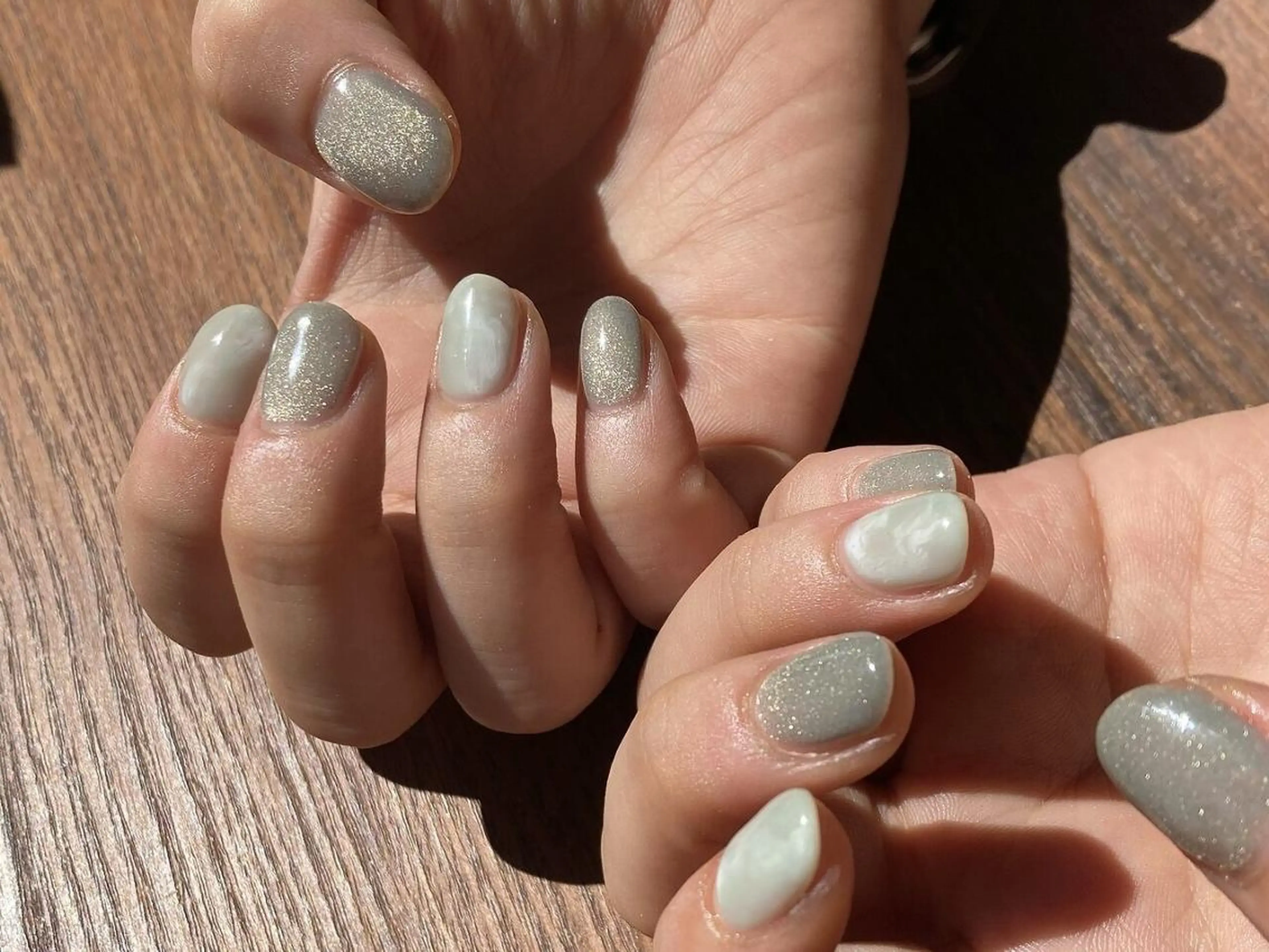 ネイル アートネイル ジェルネイル ニュアンスネイル パラジェル シルバー 【パラジェル認定】 newiネイル京橋のネイルデザイン