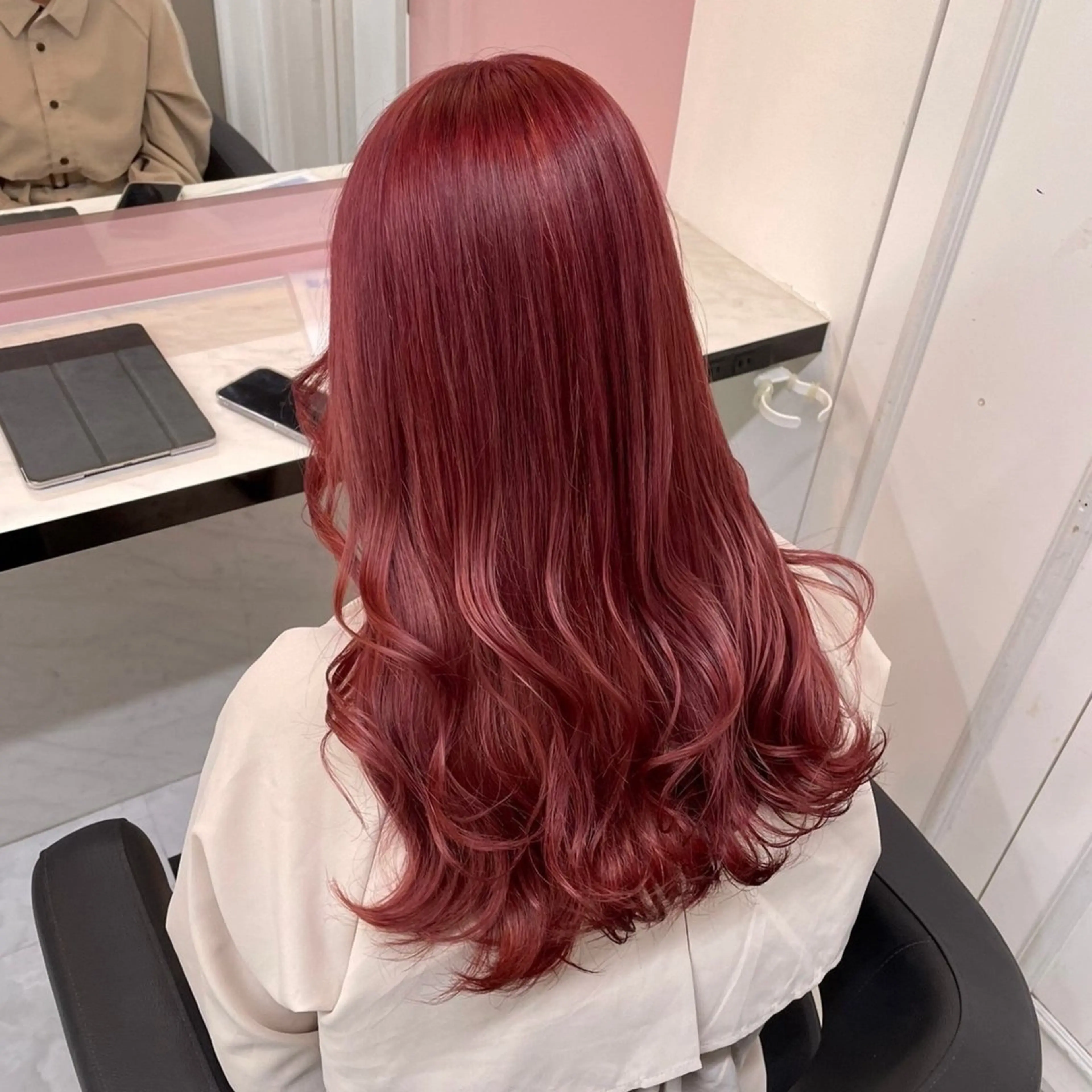 ロング カラー レッドカラー ブリーチなし🌼トレ ンド🌼似合わせのヘアスタイル