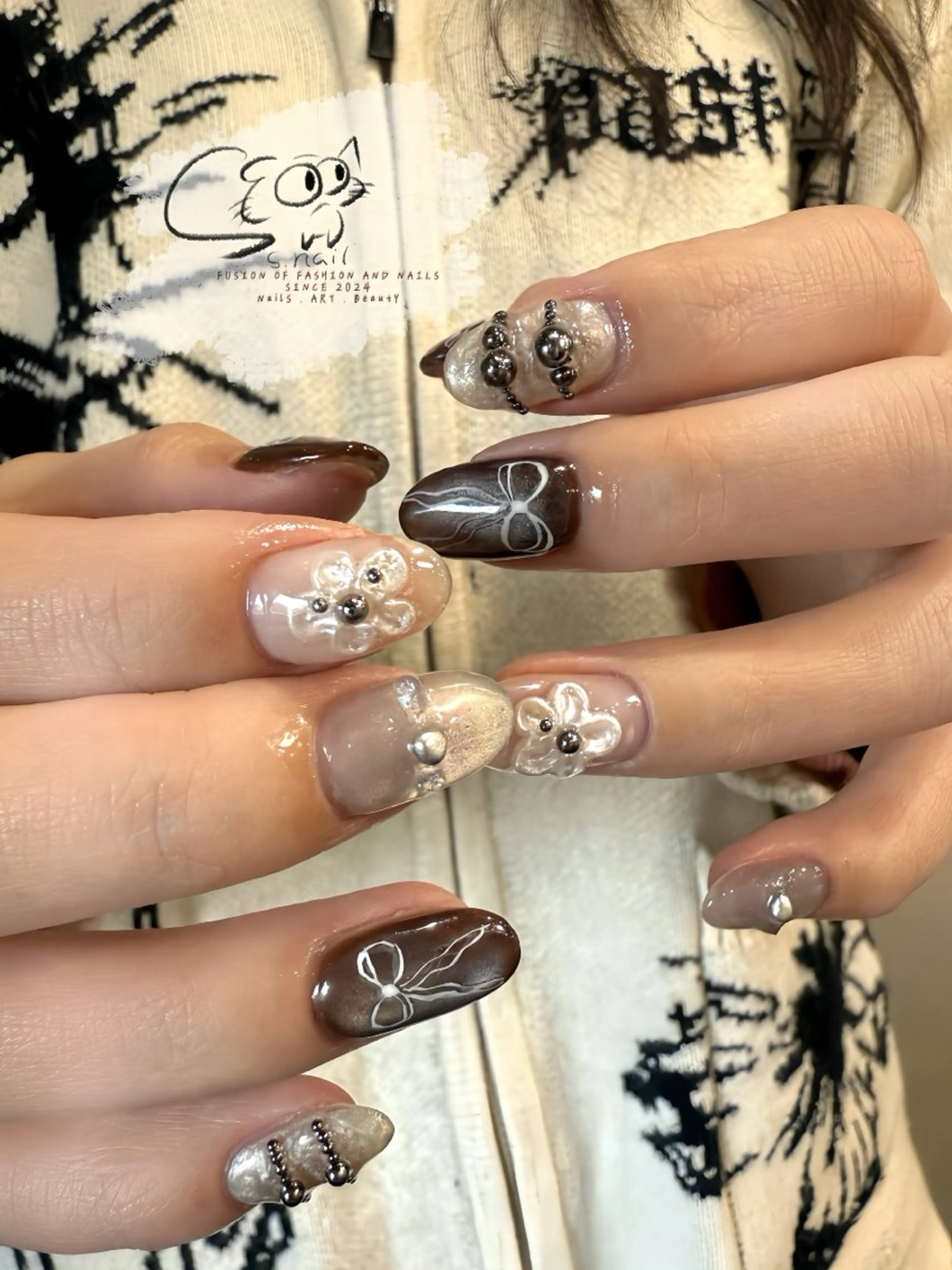 ネイル チークネイル フレンチネイル グラデーション マグネットネイル ワンカラーネイル ハンドネイル S.nail所属・S.nail _のネイルデザイン
