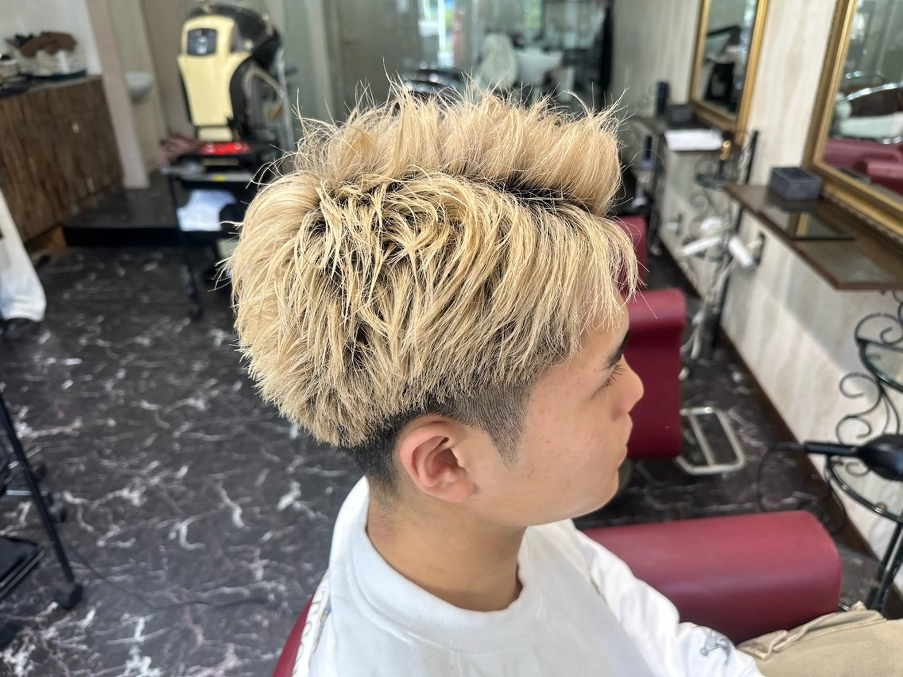 【メンズ学生限定クーポン✨️】カット＋ダブルカラーリング✨️の写真