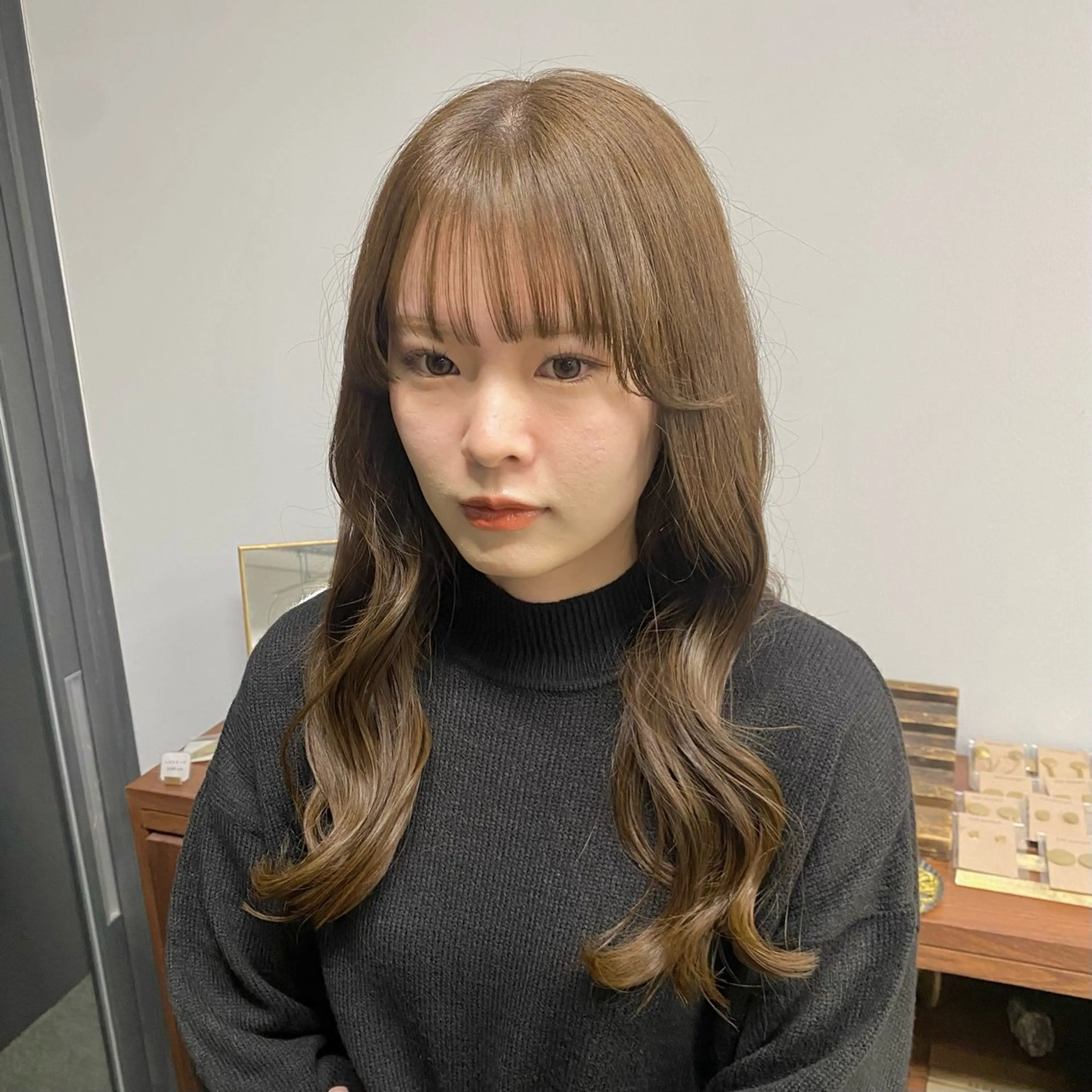 ロング カット ヘアカラー 仲村安葉/暖色 カラー/レイヤーのヘアスタイル