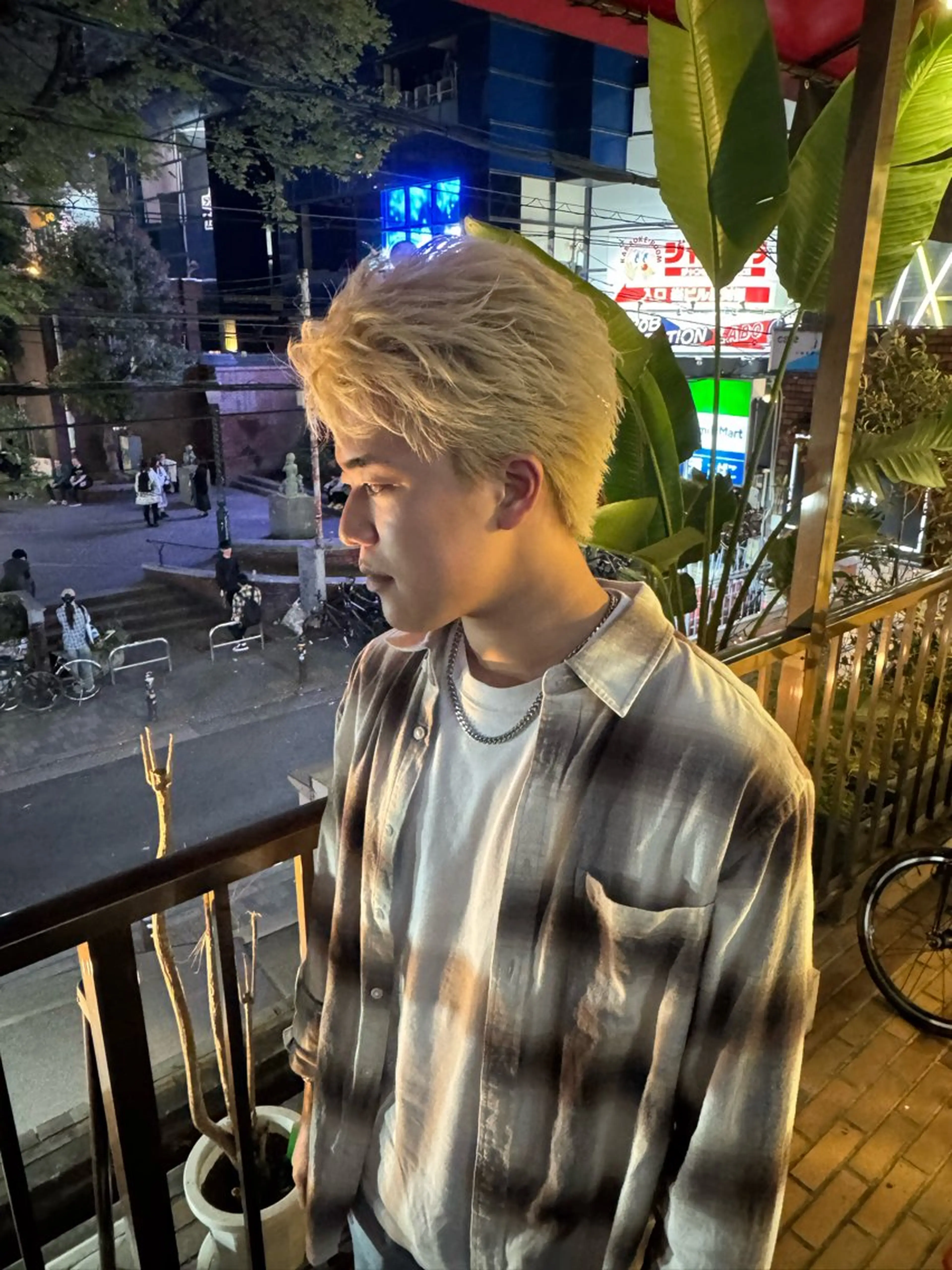 ショート カラー ヘアアレンジ メンズ スパイキーショート ショートヘア カット ヘアカラー トリートメント ヘアセット メンズ専門 美容師✨ アメ村 堀江颯瑛のヘアスタイル