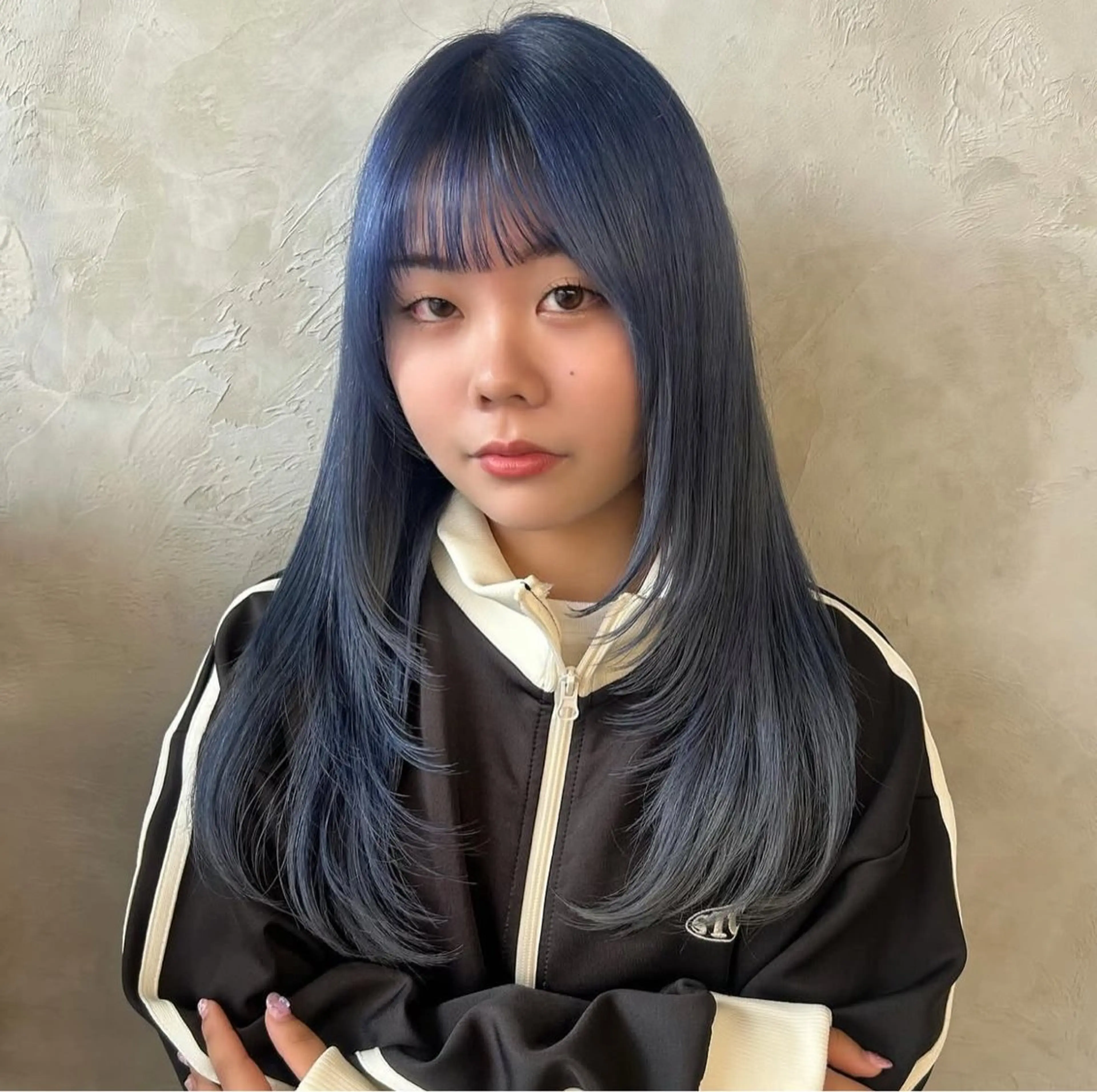 ロング カラー レイヤーカット カット ヘアカラー トリートメント 松川ヒナ｜韓国レイヤ /耳つぼジュエリーのヘアスタイル