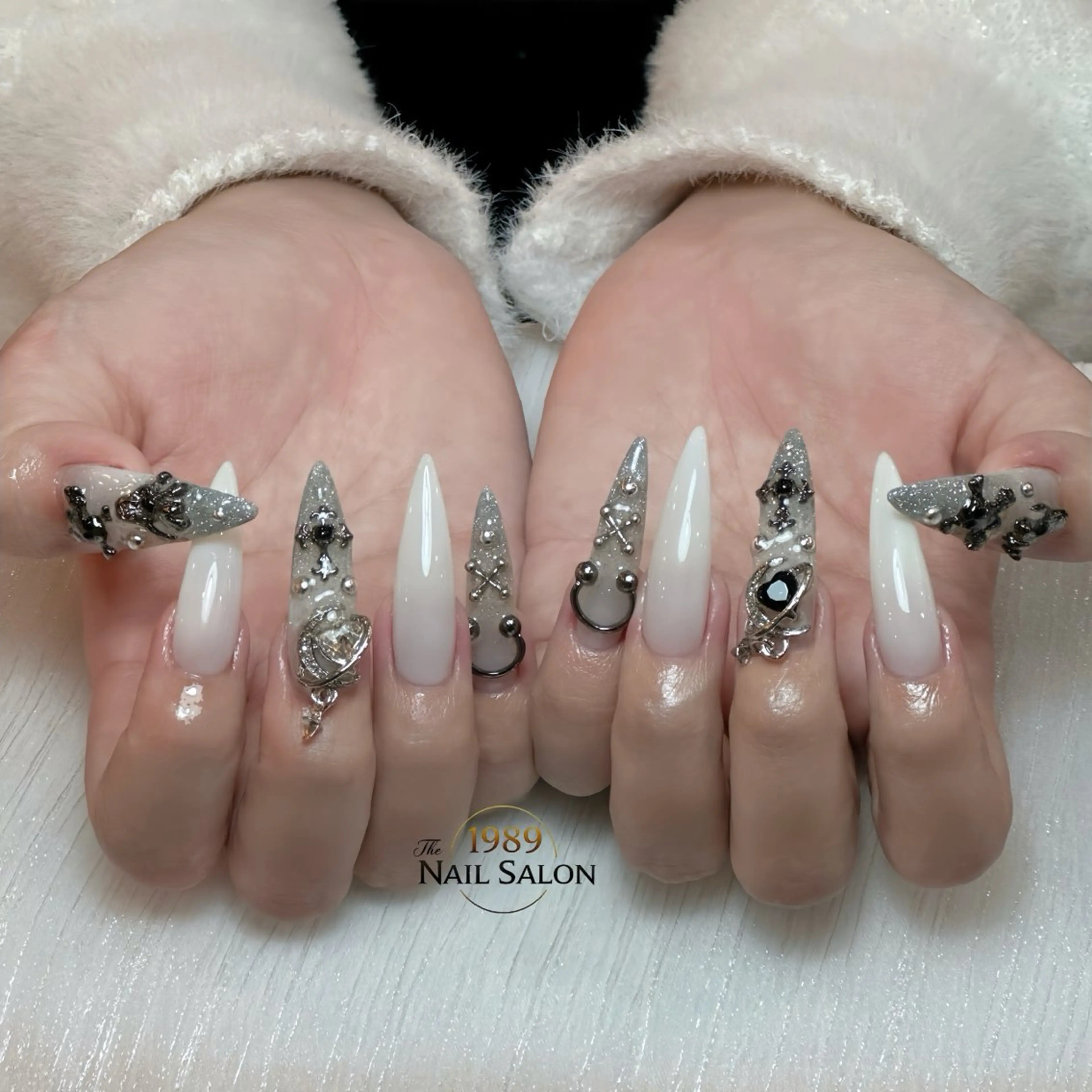 ネイル ハンドネイル The 1989 Nail Salonのネイルデザイン