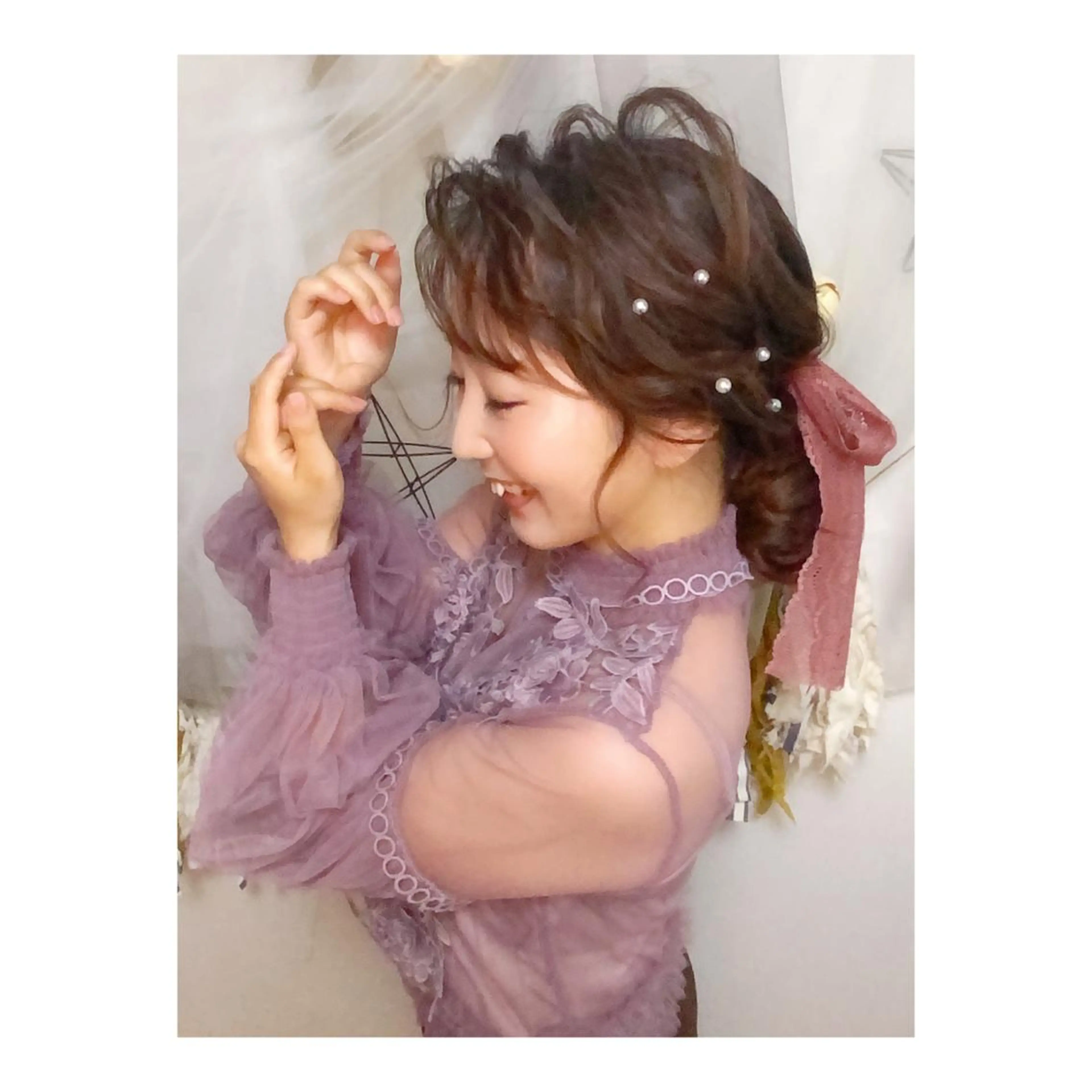 セミロング ヘアアレンジ ヘアアンドメイクムタ 新居のヘアスタイル