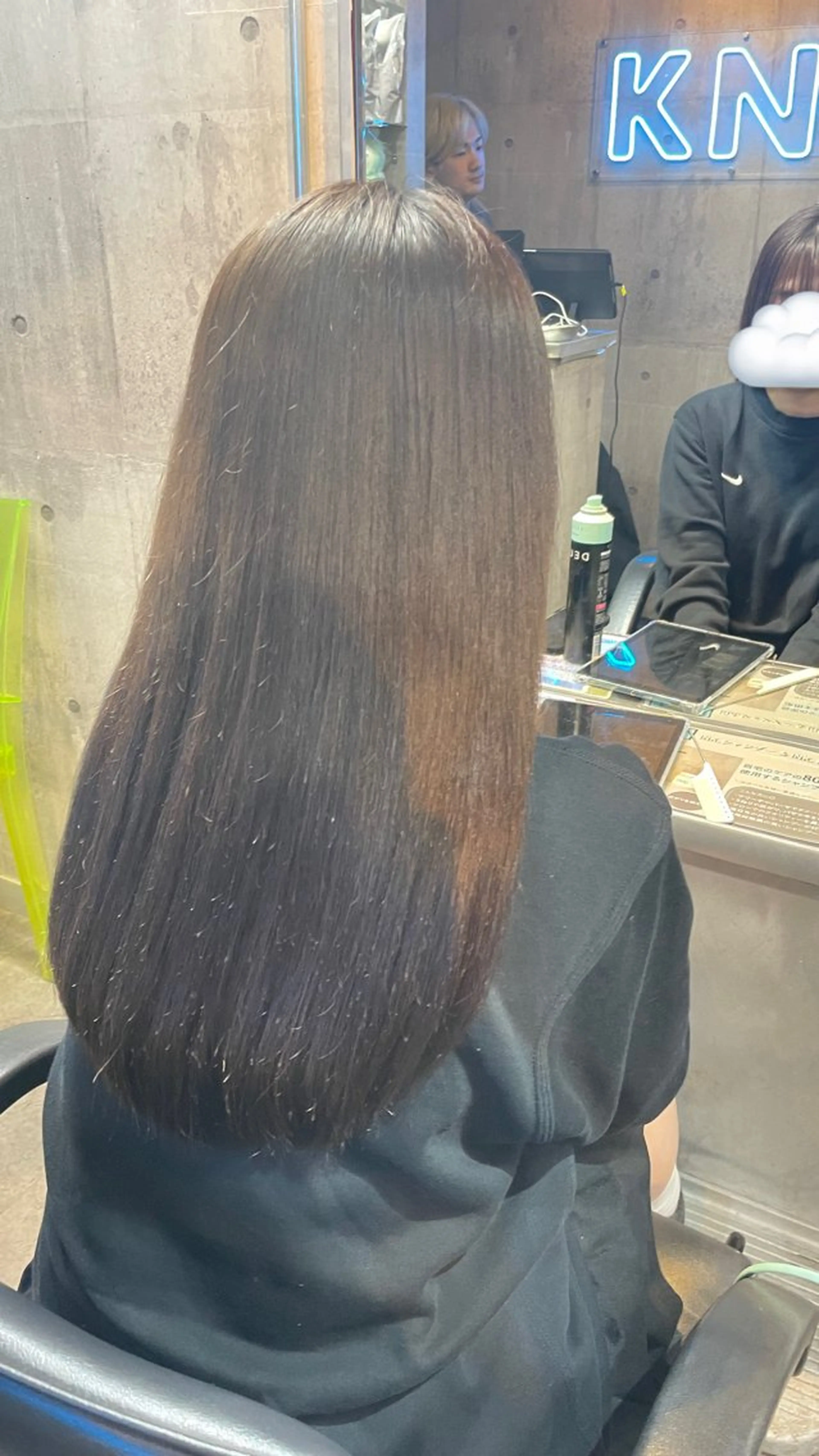 ロング ハイトーン×デザイン 🪽🫧HIKARIのヘアスタイル