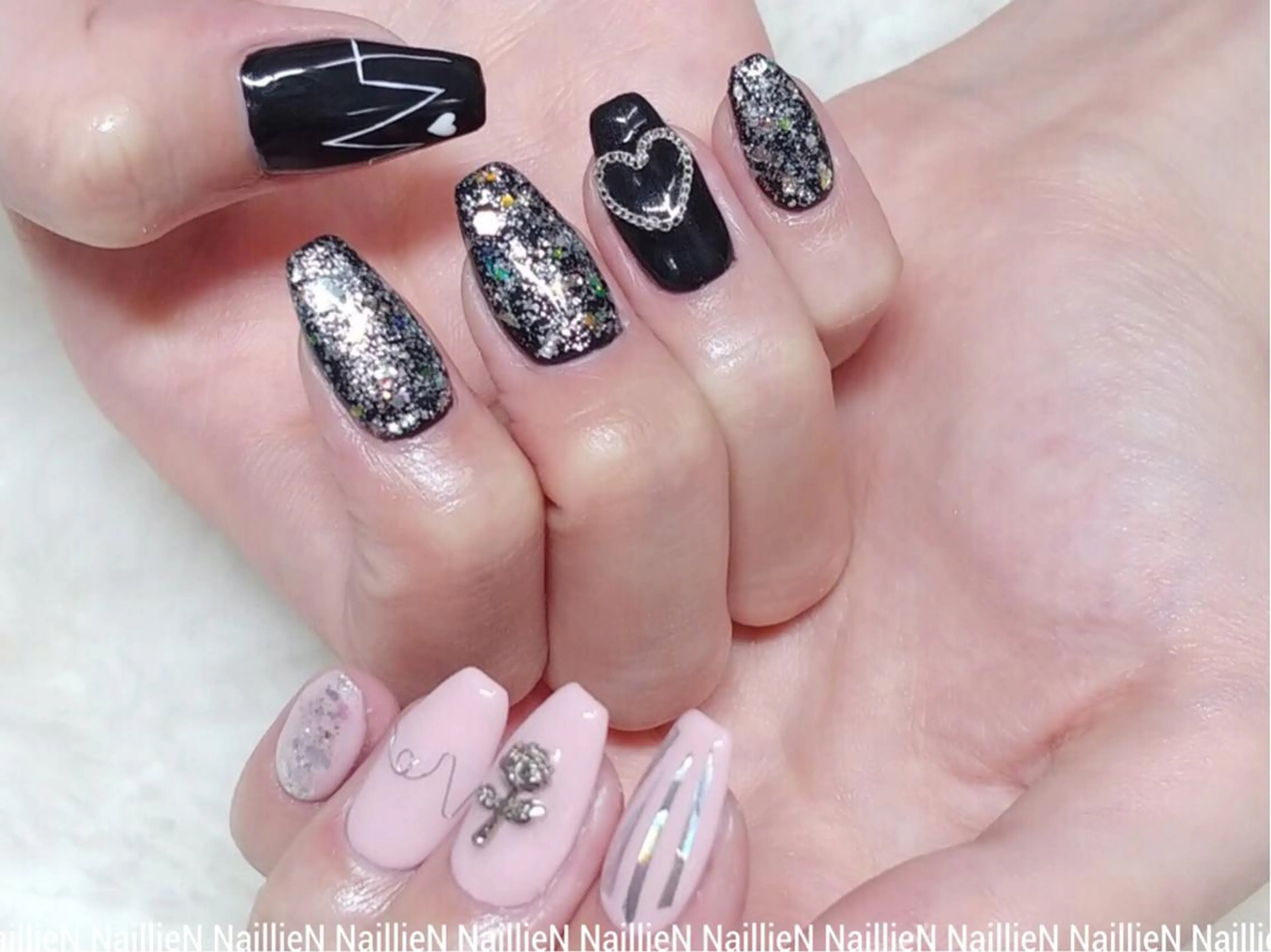 ネイル ピンク ハンドネイル Nail lieNのネイルデザイン