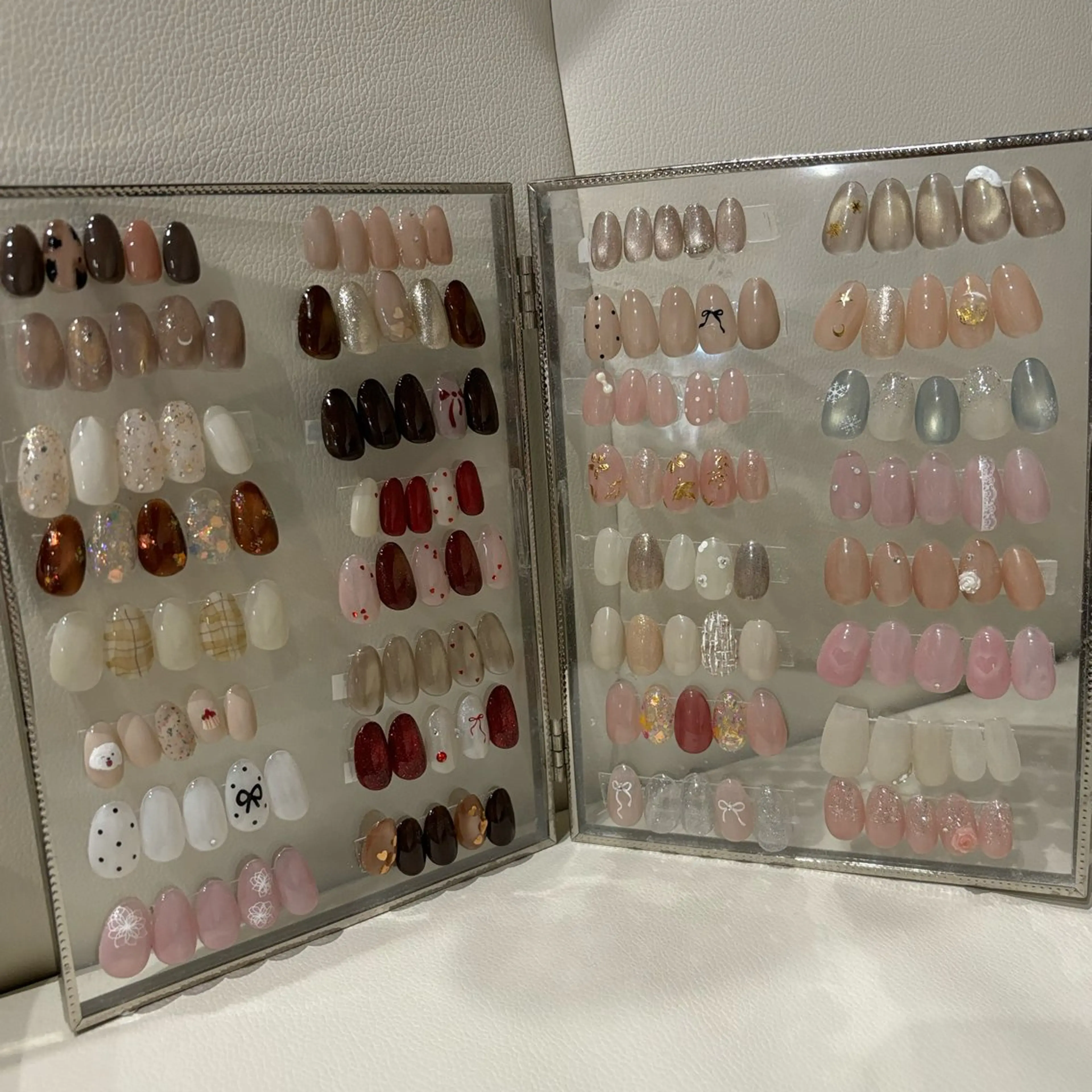 ネイル シンプルネイル ハンドネイル Loêmy所属・Loémy airiのネイルデザイン