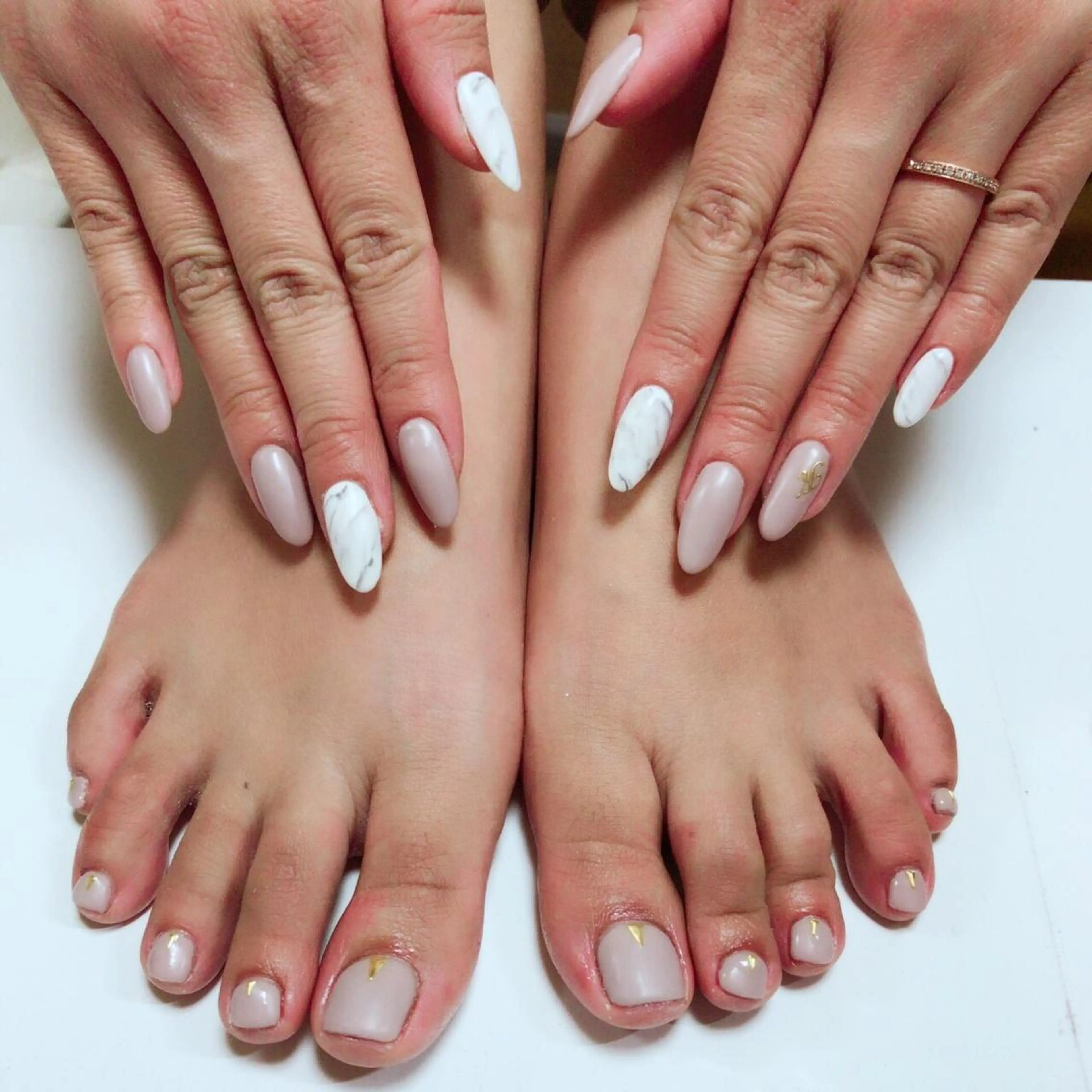 ネイル アートネイル フットネイル ワンカラーネイル 安藤 Charlotteのネイルデザイン