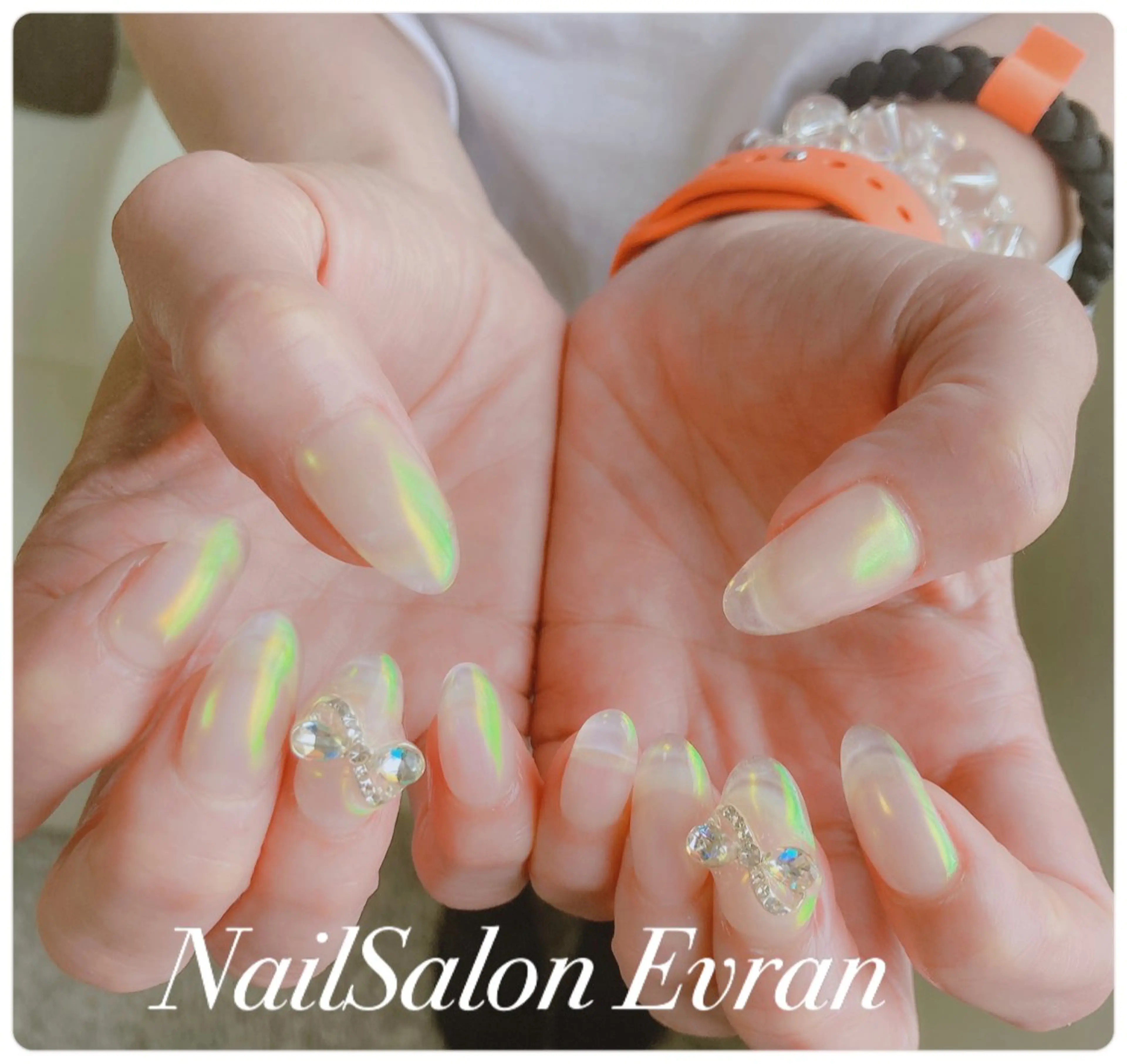 ネイル アートネイル フレンチネイル マグネットネイル 持ち込み ニュアンスネイル ハンドネイル Nail salon Evranのネイルデザイン