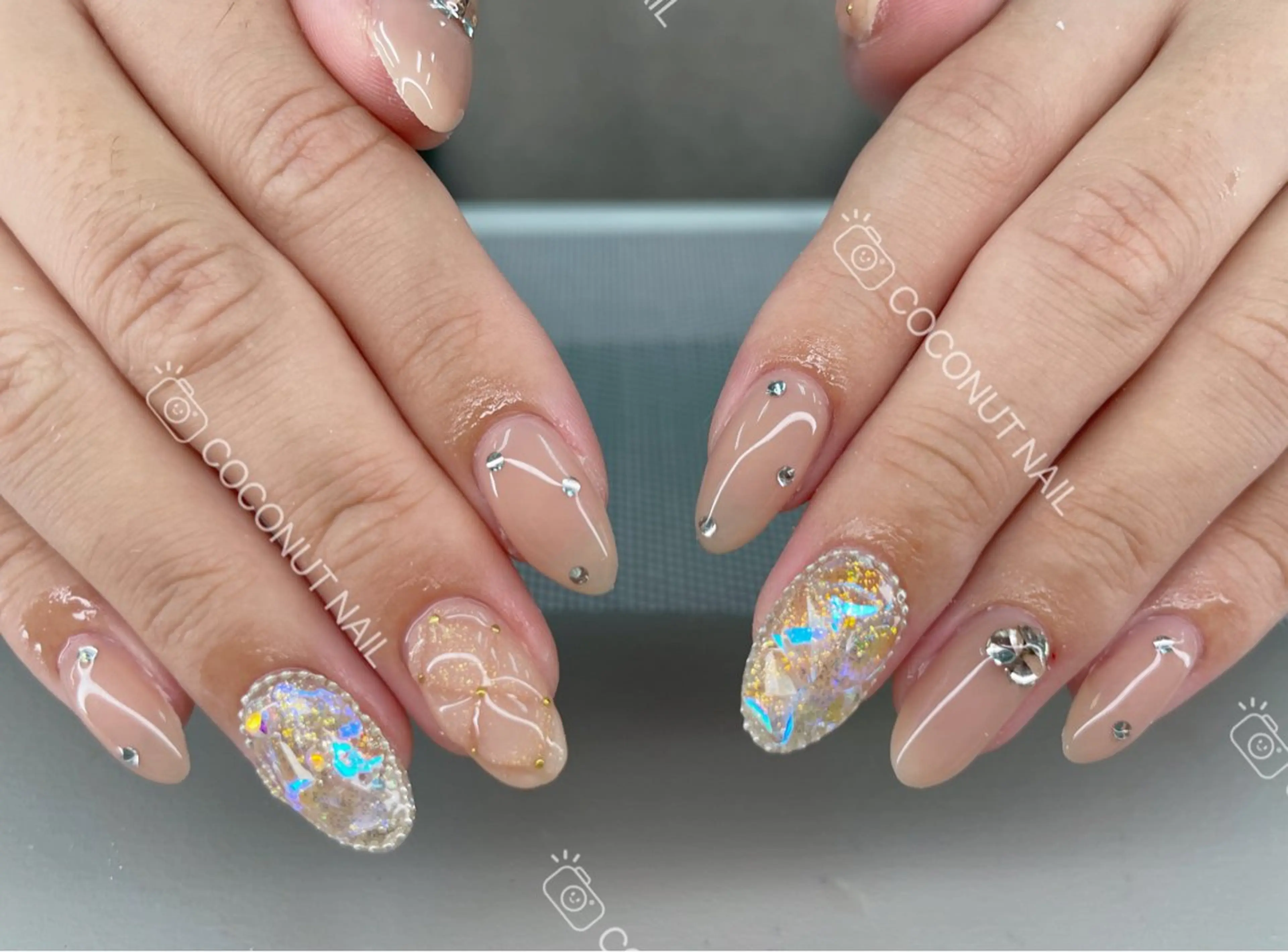 ネイル ハンドネイル 神田 ココナッツのネイルデザイン