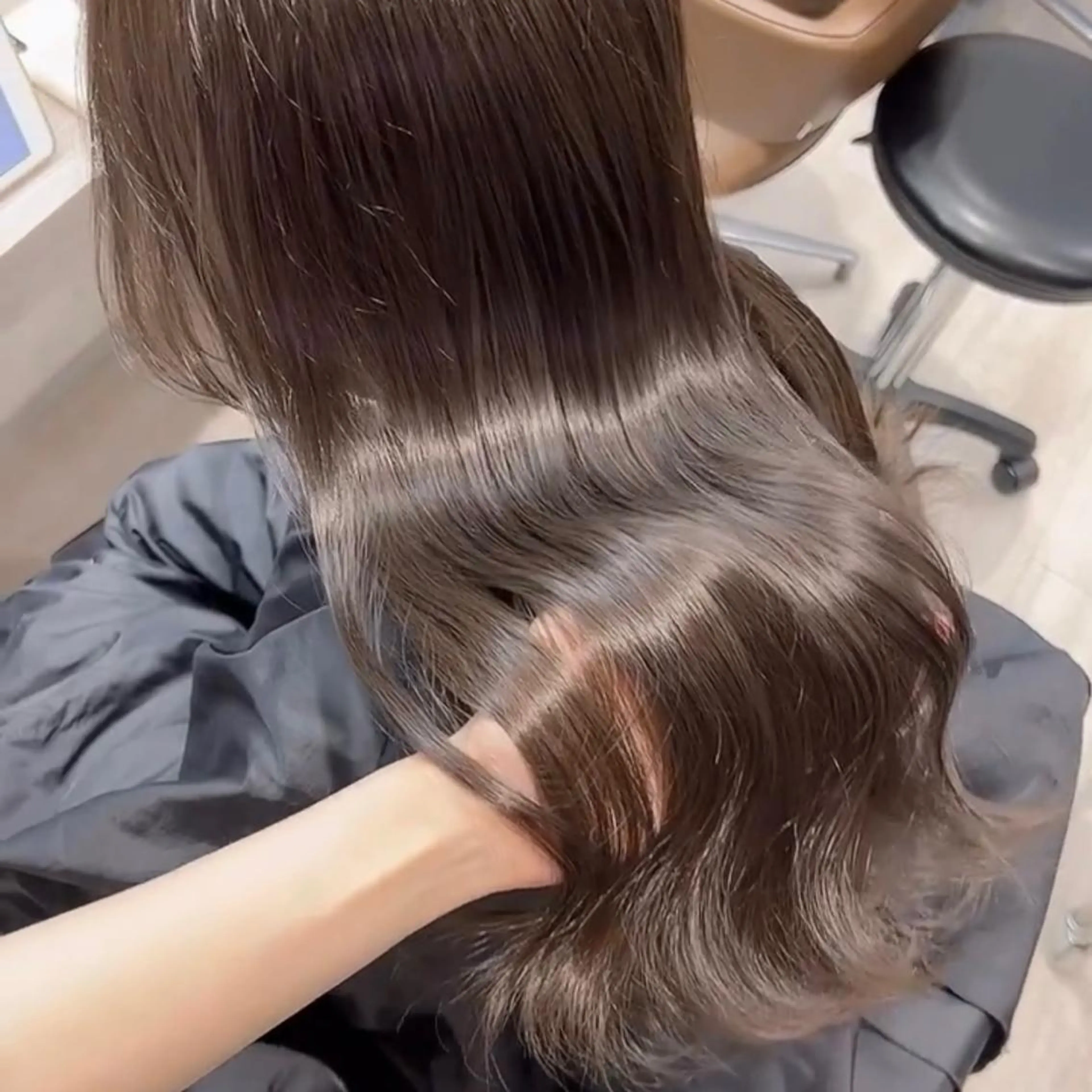 ロング カラー 透明感カラー 透明感カラー ふうか　渋谷のヘアスタイル