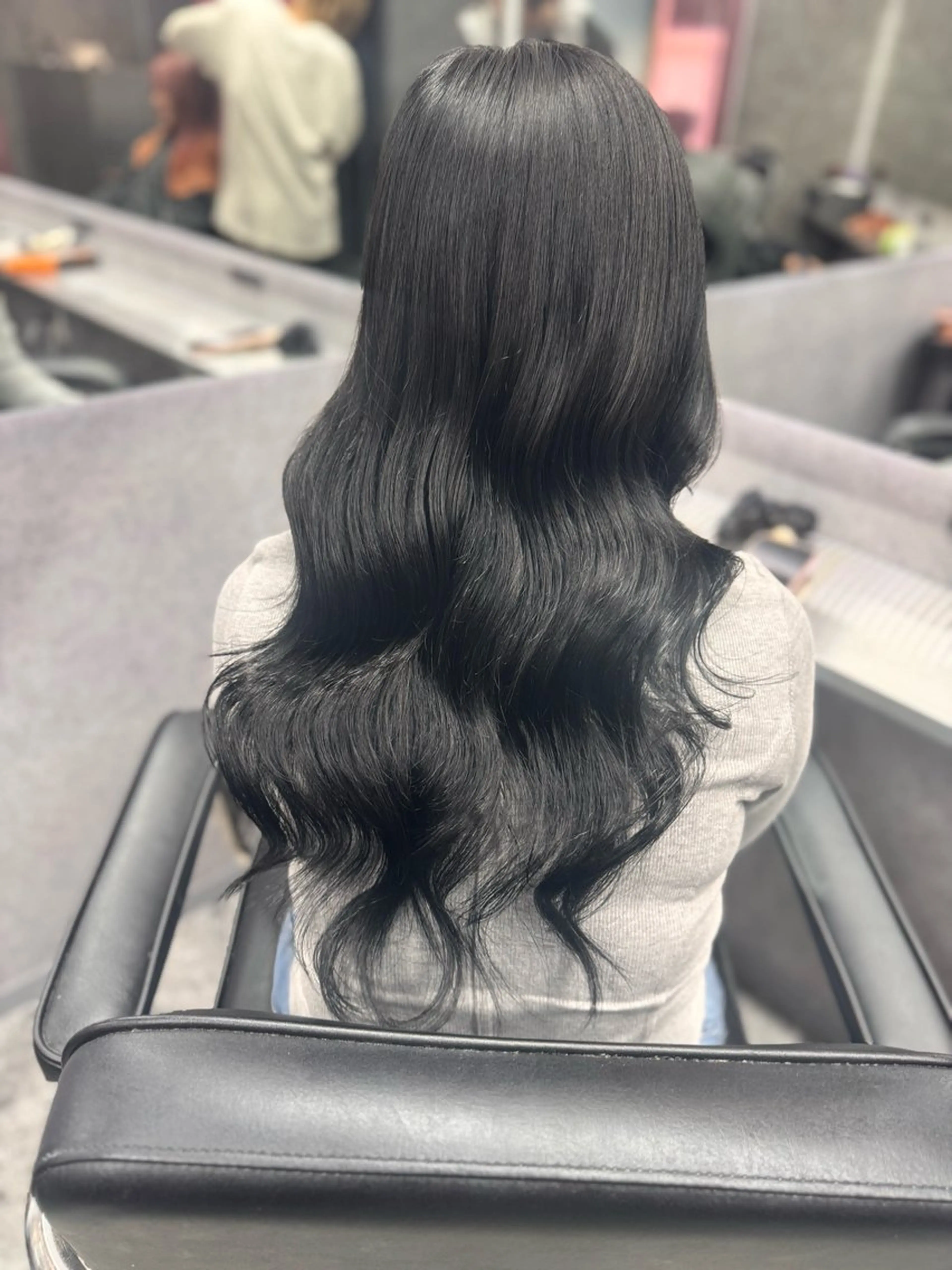 ロング 艶髪ハイトーン特化 梅田美容室SLYのヘアスタイル