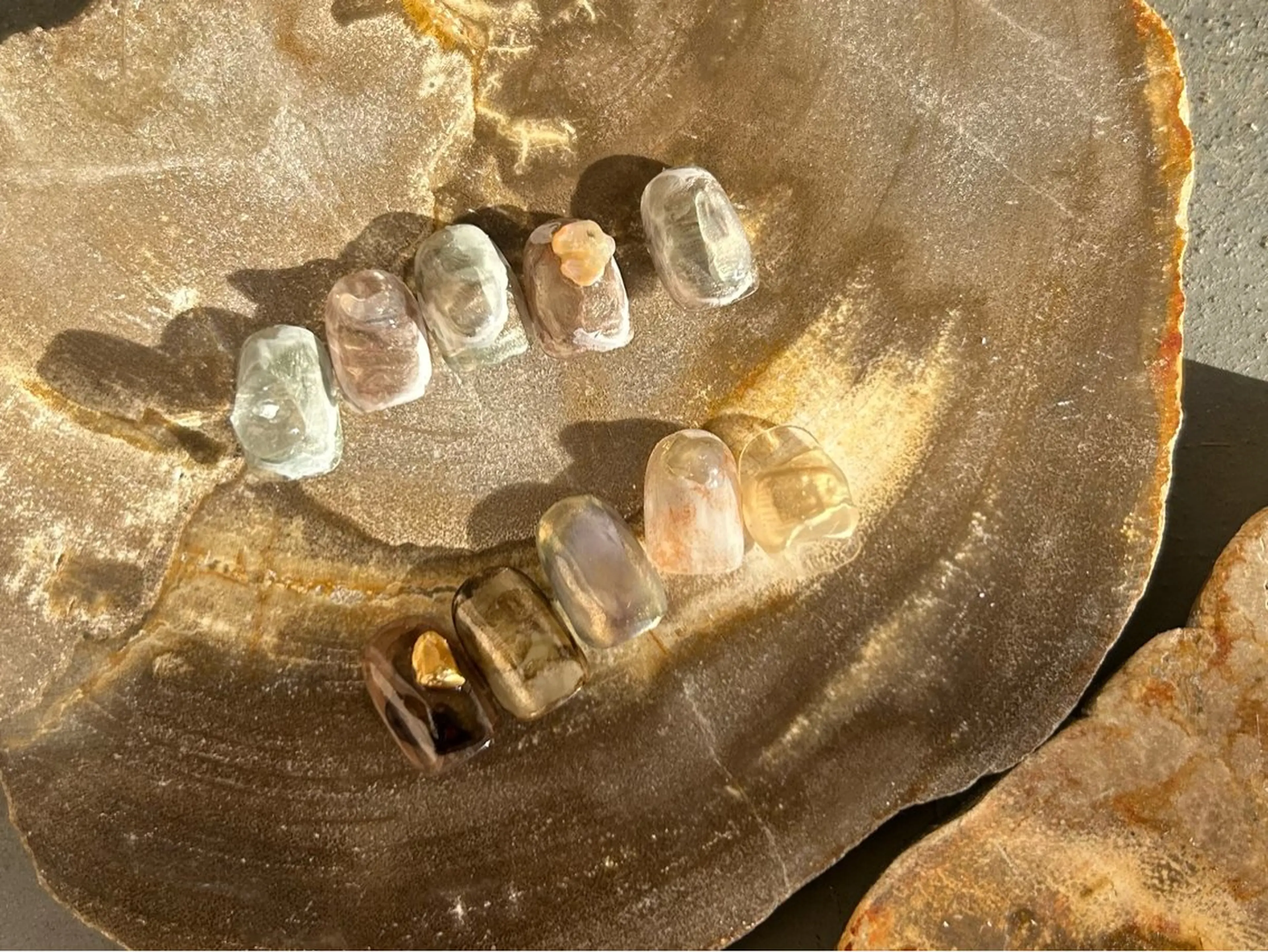 ネイル アートネイル オーロラネイル クリアネイル フットネイル フレンチネイル アトリエ １０３のネイルデザイン