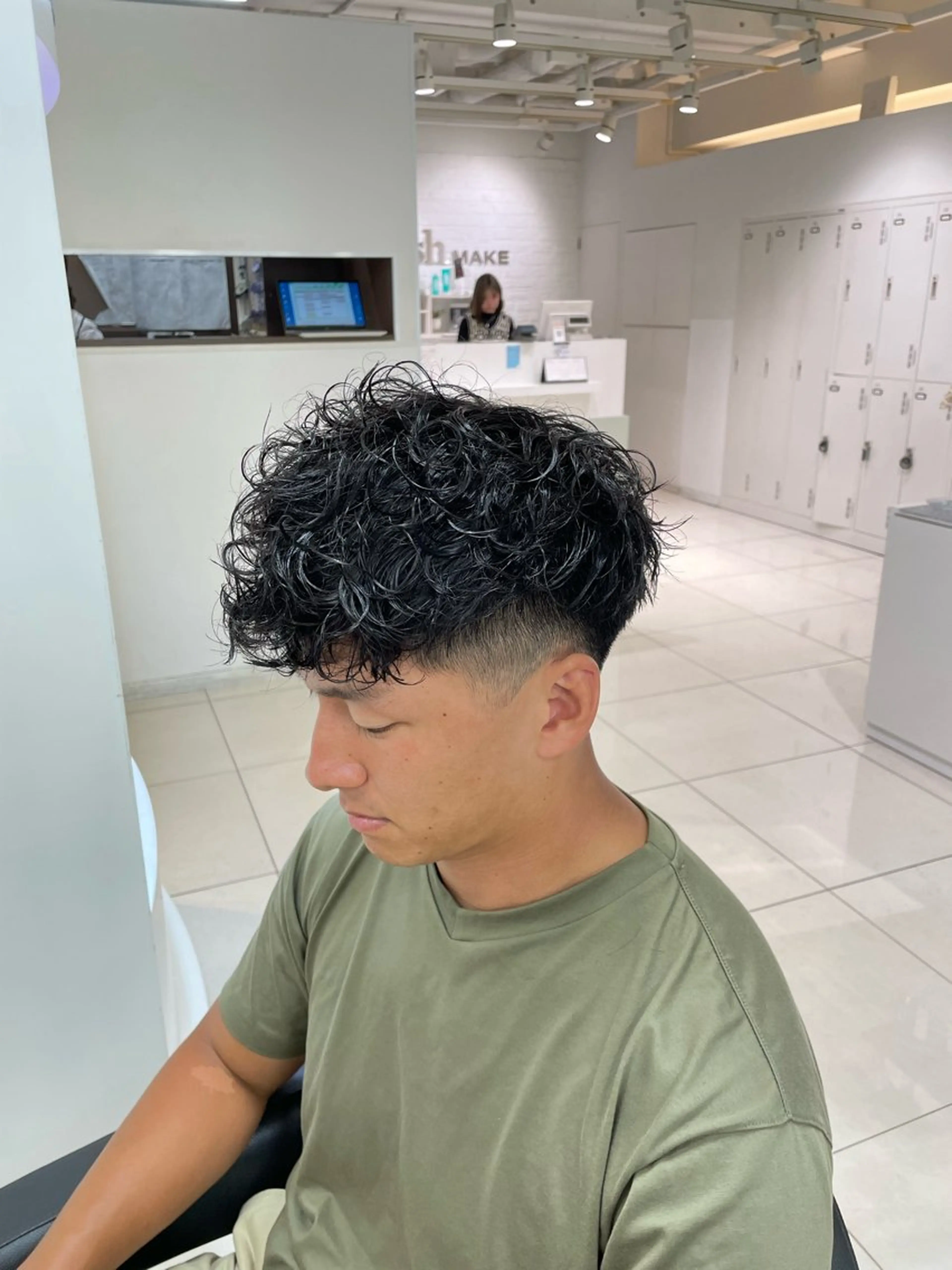 ショート パーマ メンズ スペインカール カット パーマ トリートメント フェザーパーマ職人 🪶ryosukeのヘアスタイル