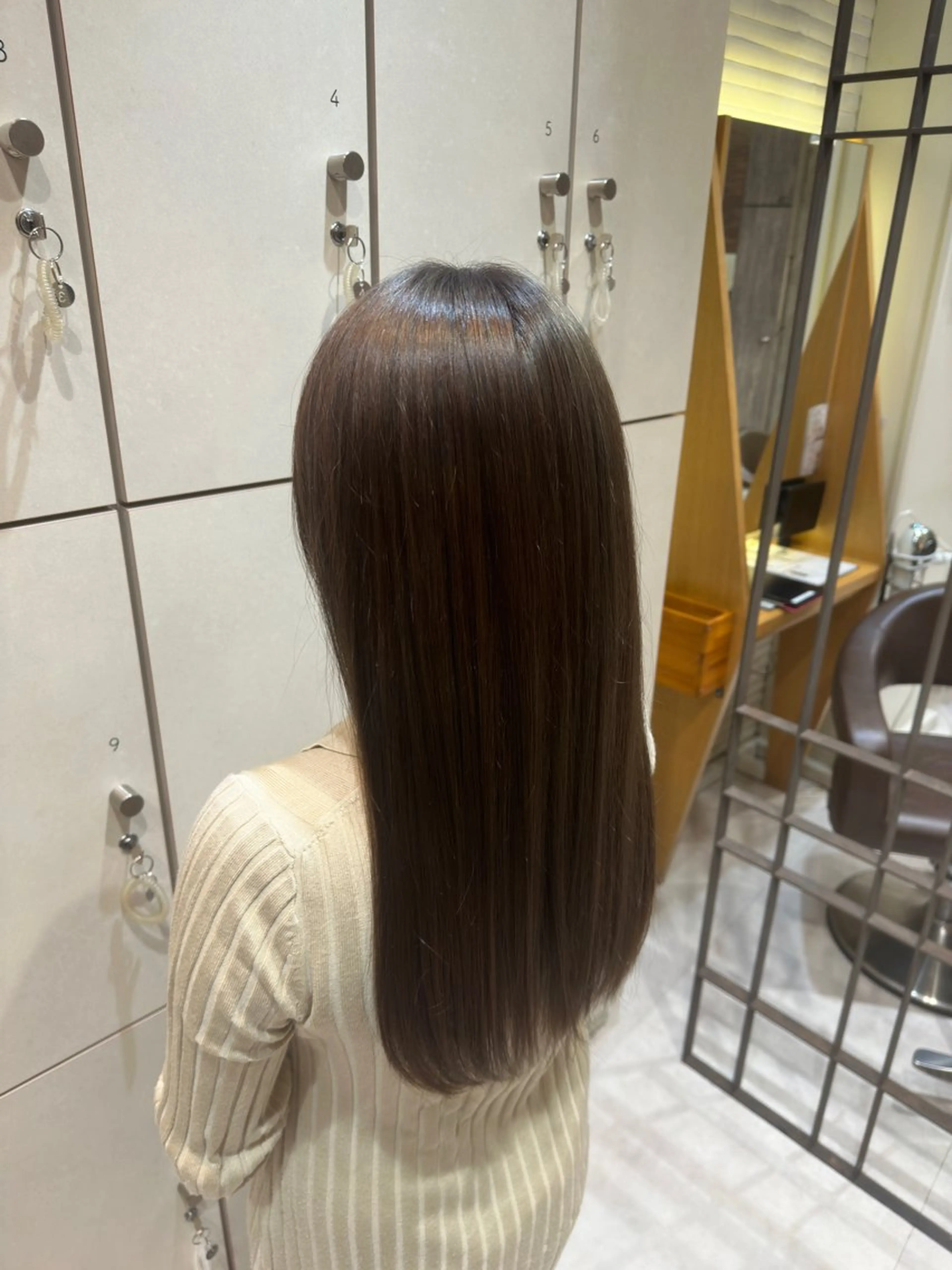 《ベーシックメニュー》カット+艶トリートメント+marbbの写真