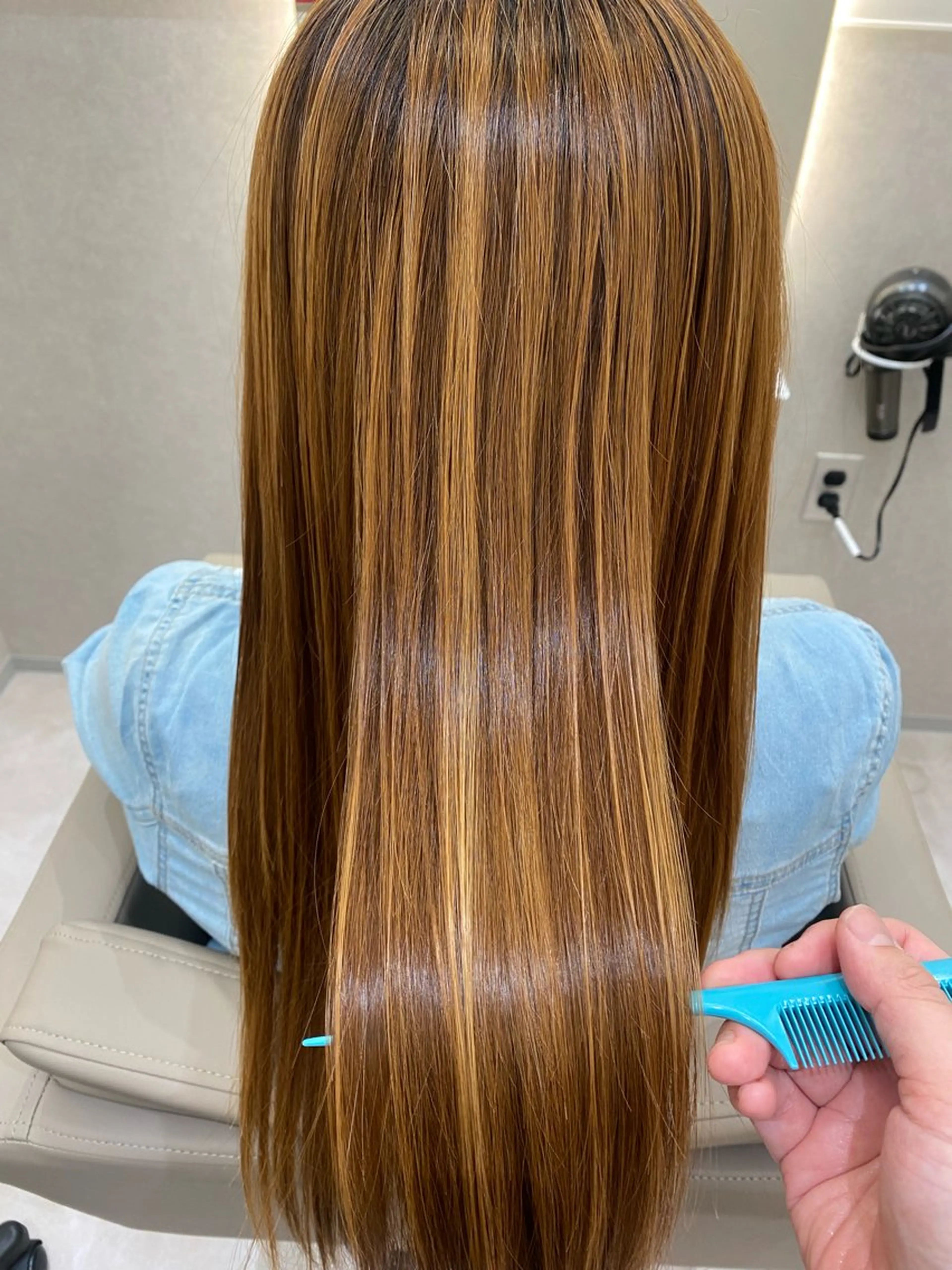 ロング カラー 髪質改善 トリートメント 艶髪🌟髪質改善✨ Zinaヤマダ チサのヘアスタイル