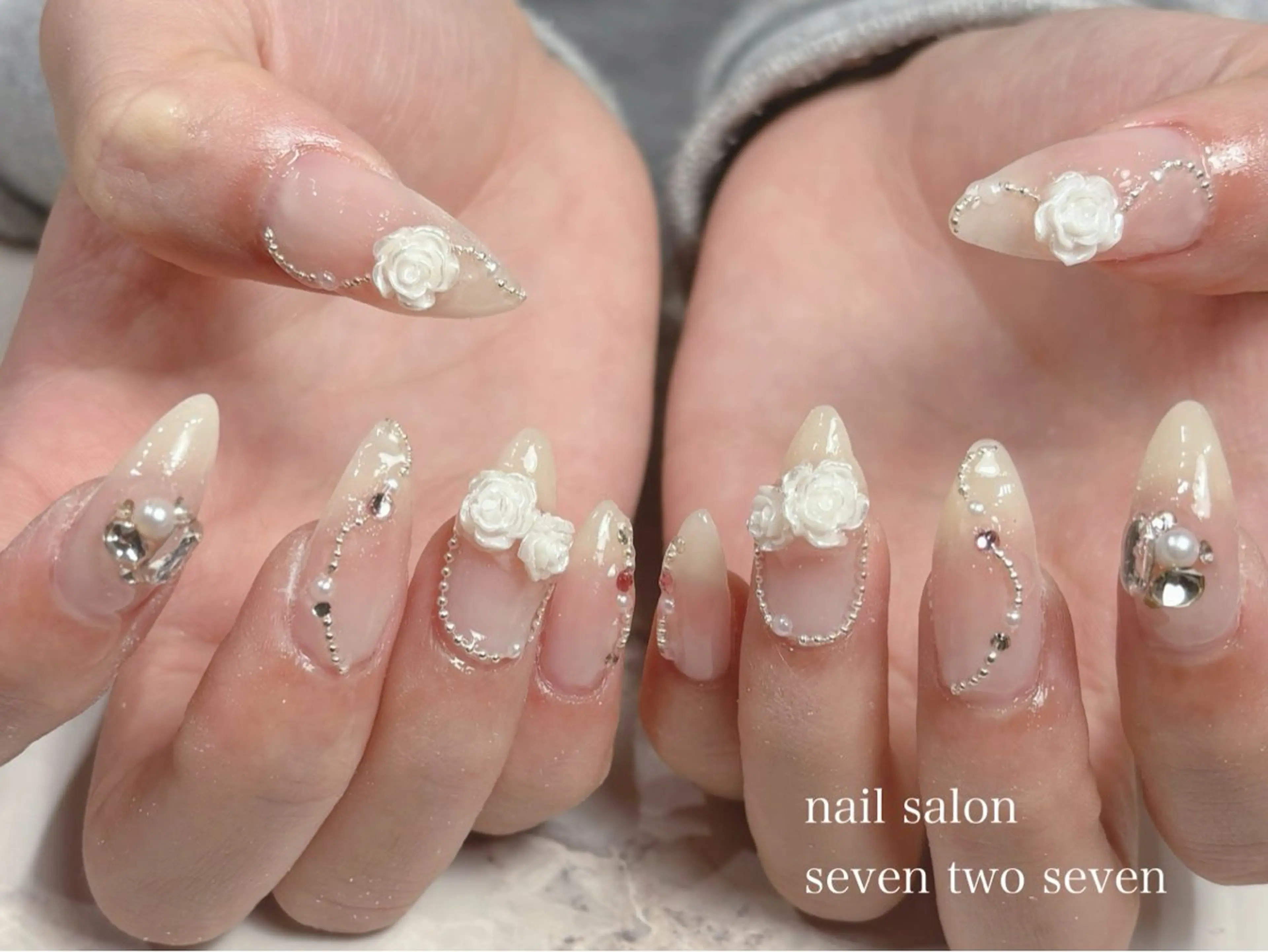 ネイル ハンドネイル 727 nailのネイルデザイン