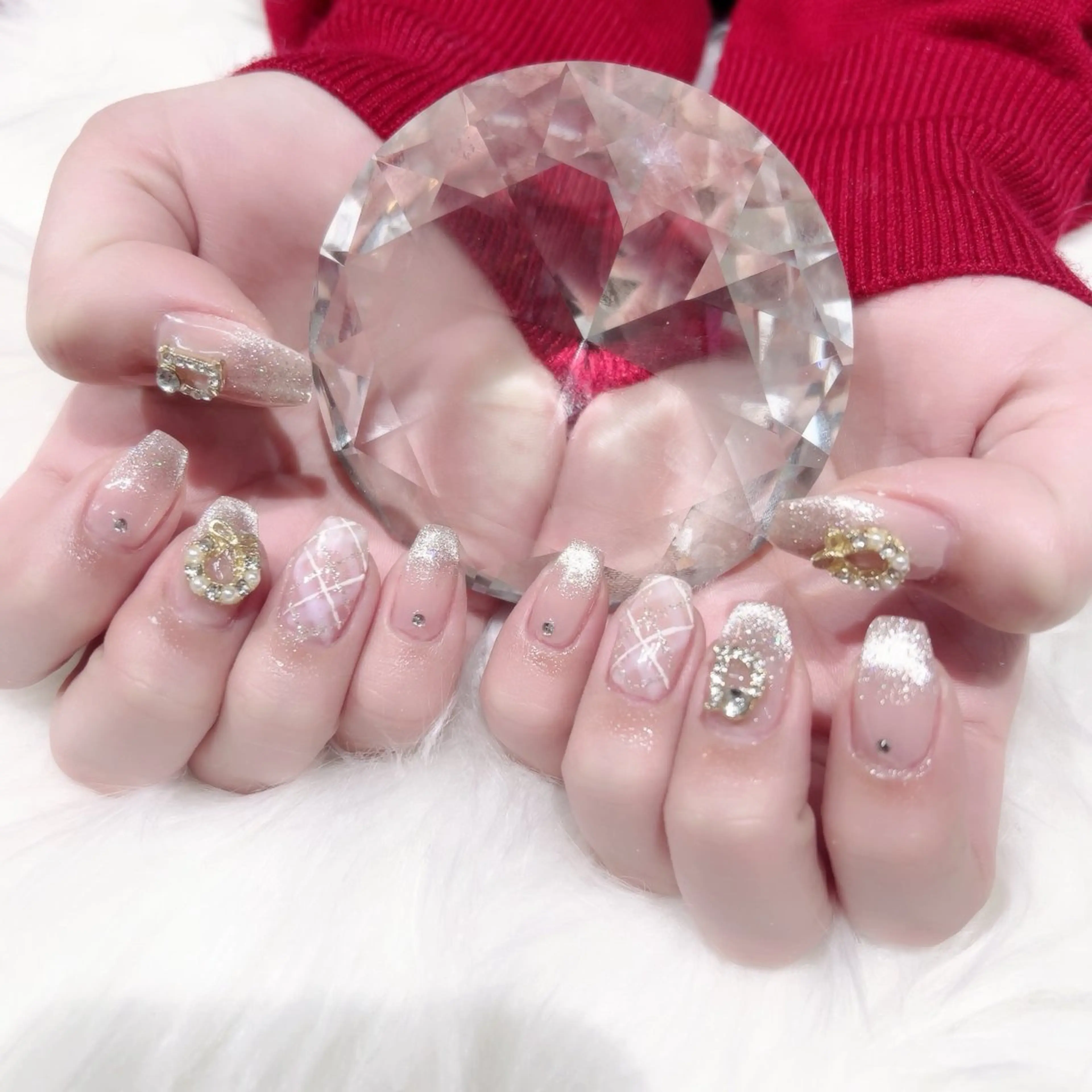 ネイル Rola所属・⟡˖· まゆり꙳⟡のネイルデザイン